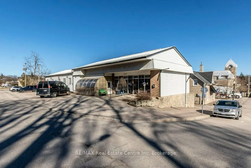 280 St Patrick Street W