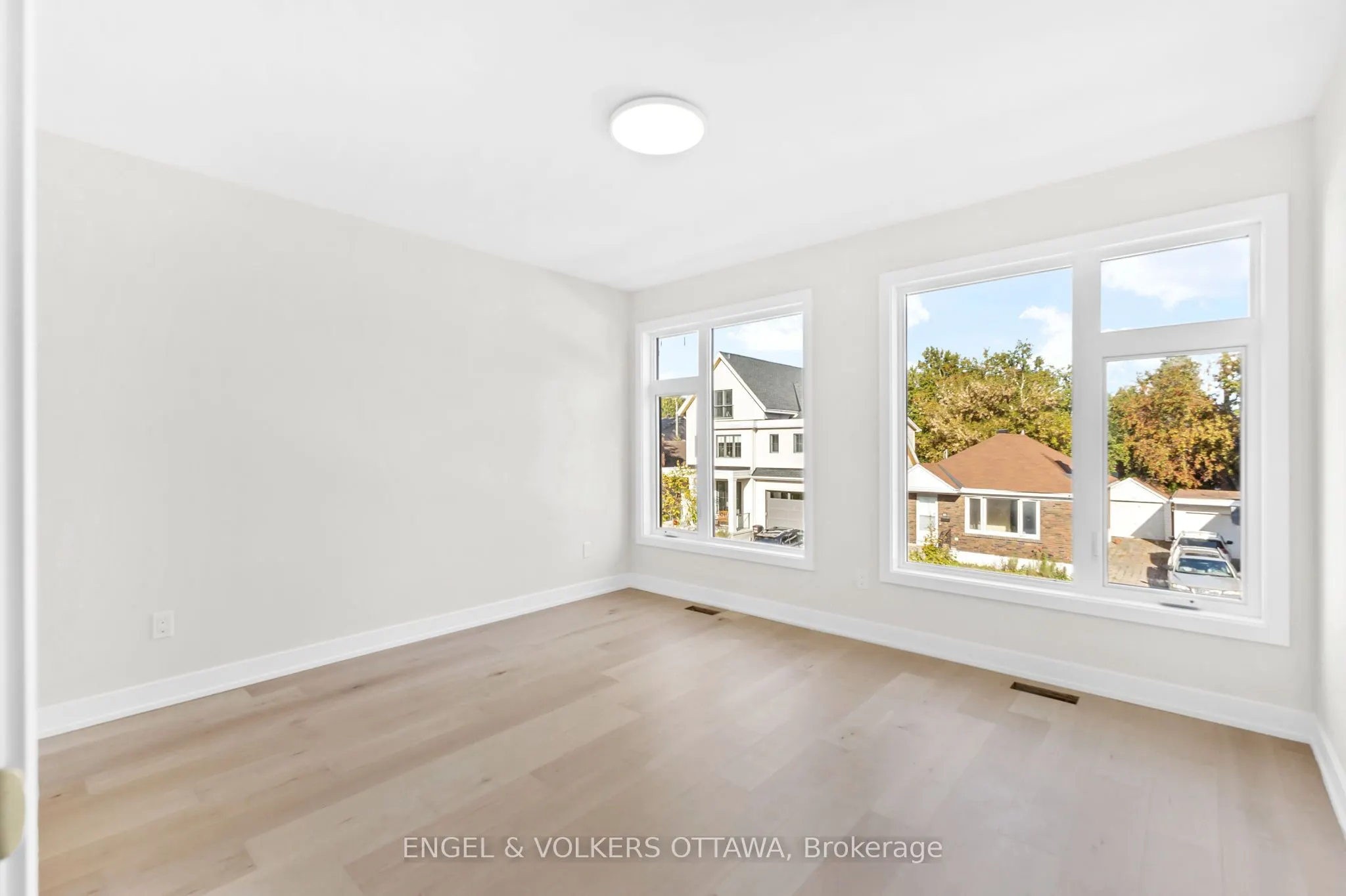 48 Mcnaughton Avenue
