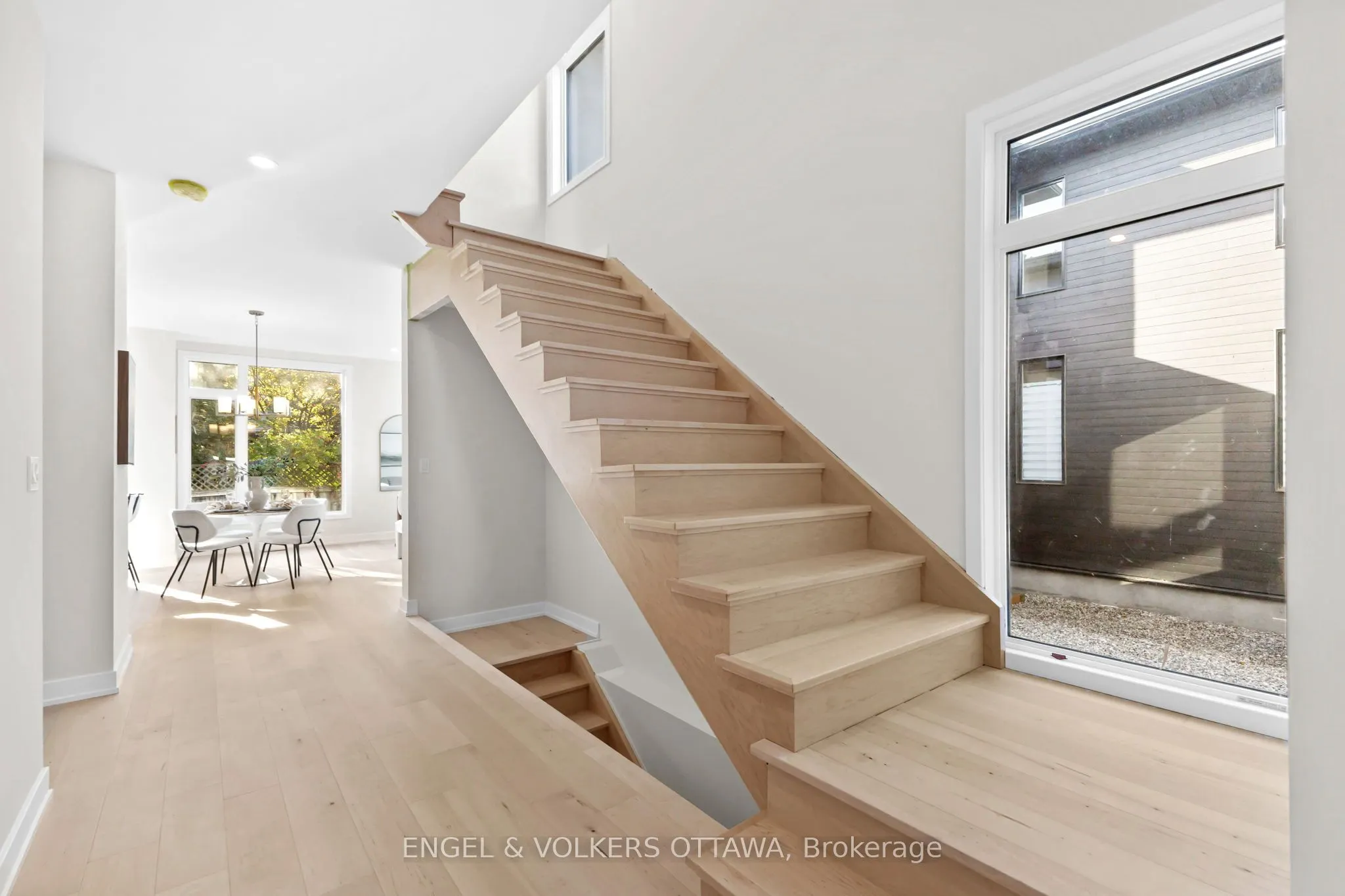 48 Mcnaughton Avenue