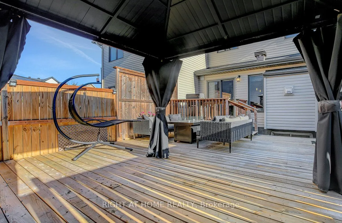 229 Purchase Crescent