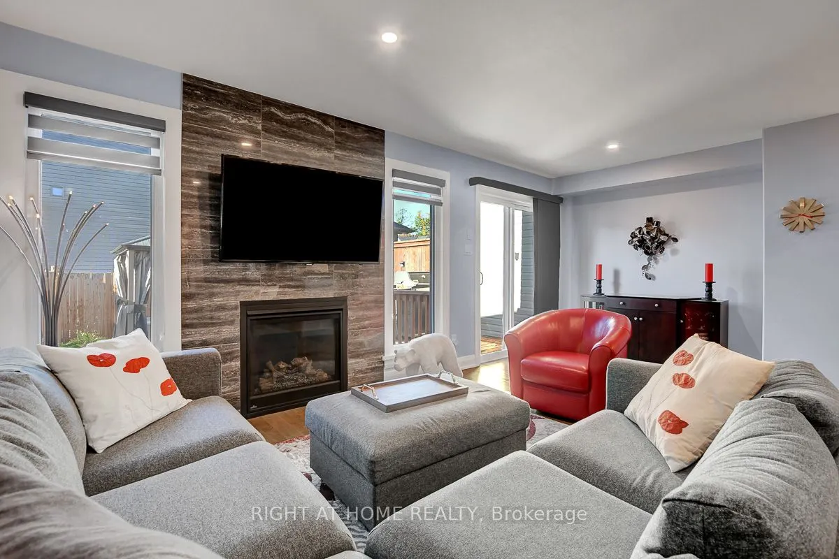 229 Purchase Crescent