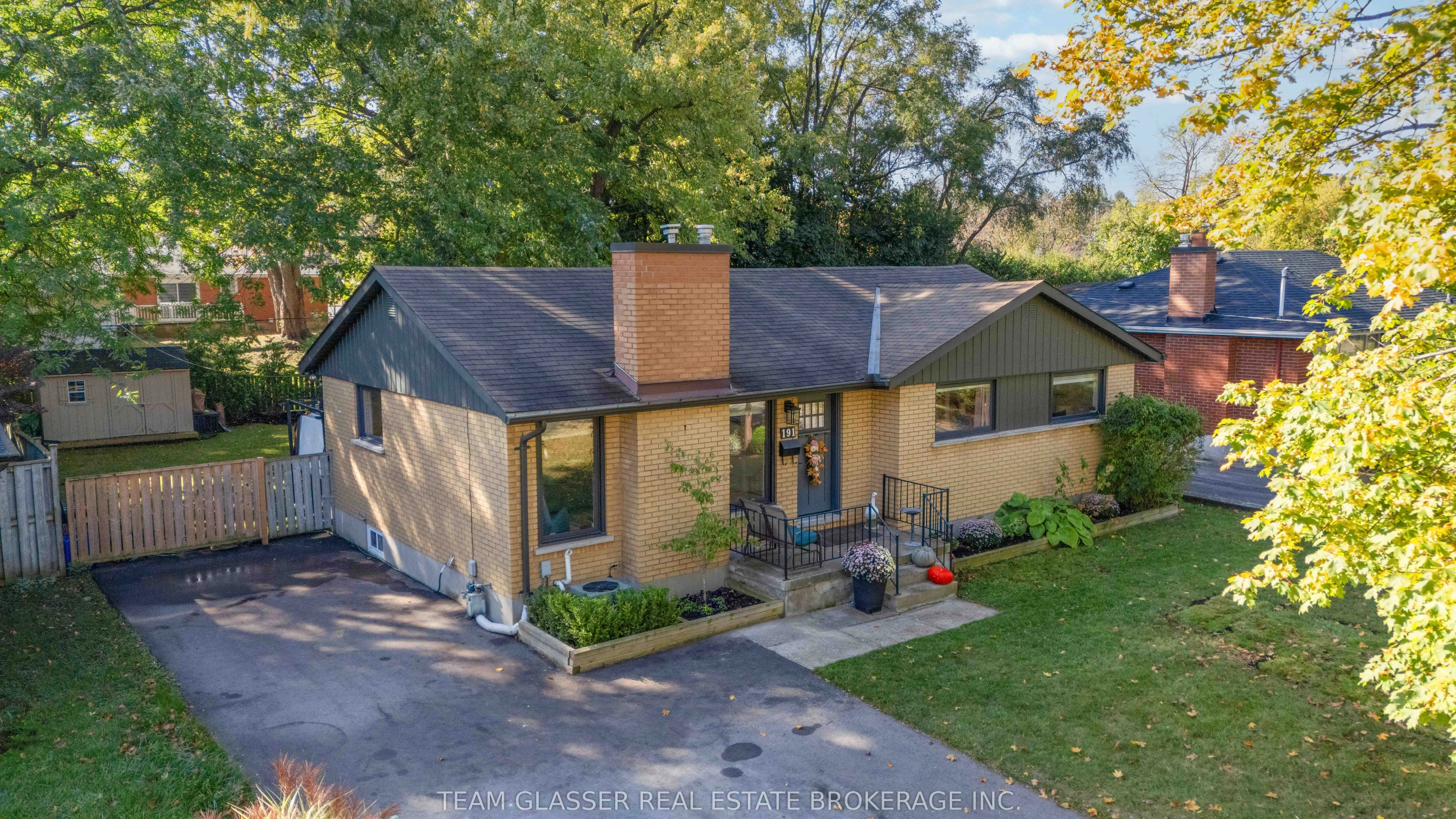 191 GLADMAN Avenue