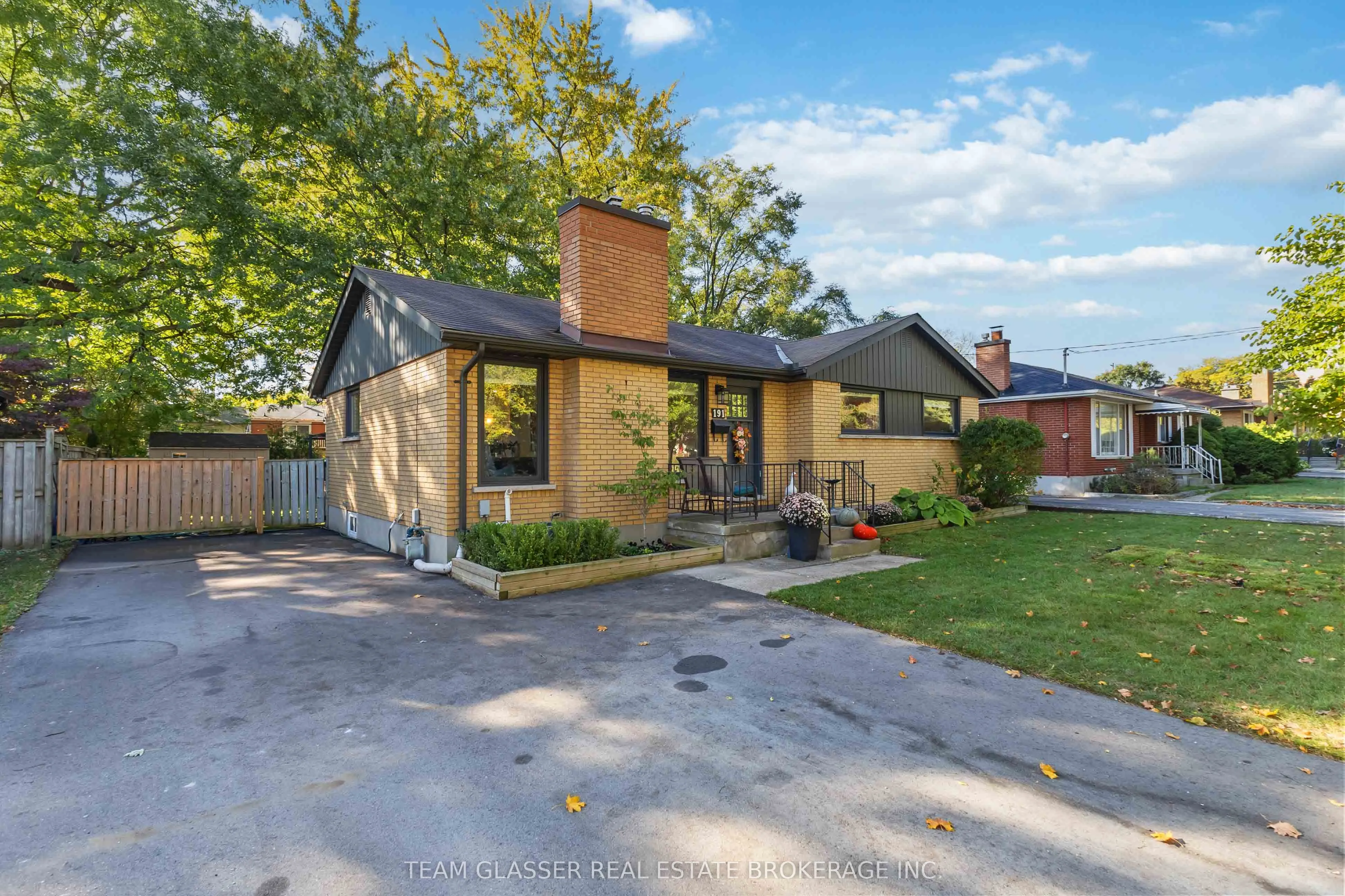 191 GLADMAN Avenue