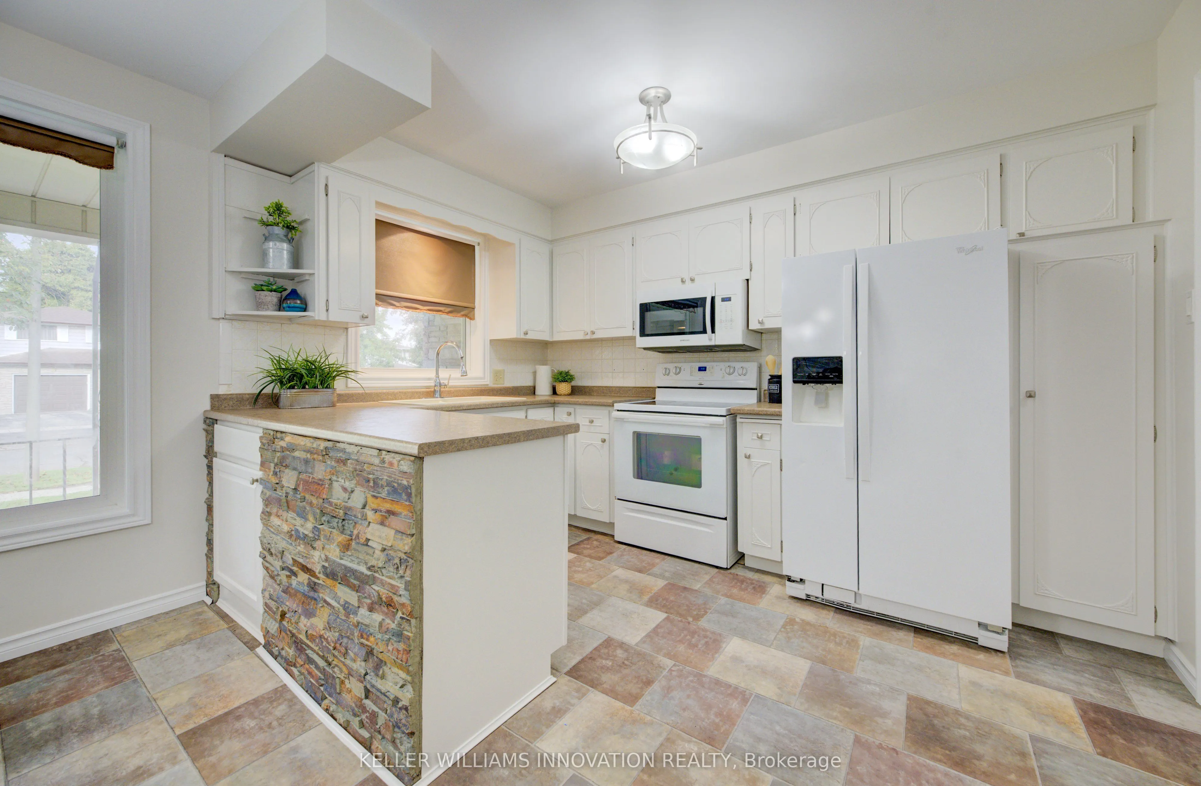 50 Champlain Crescent