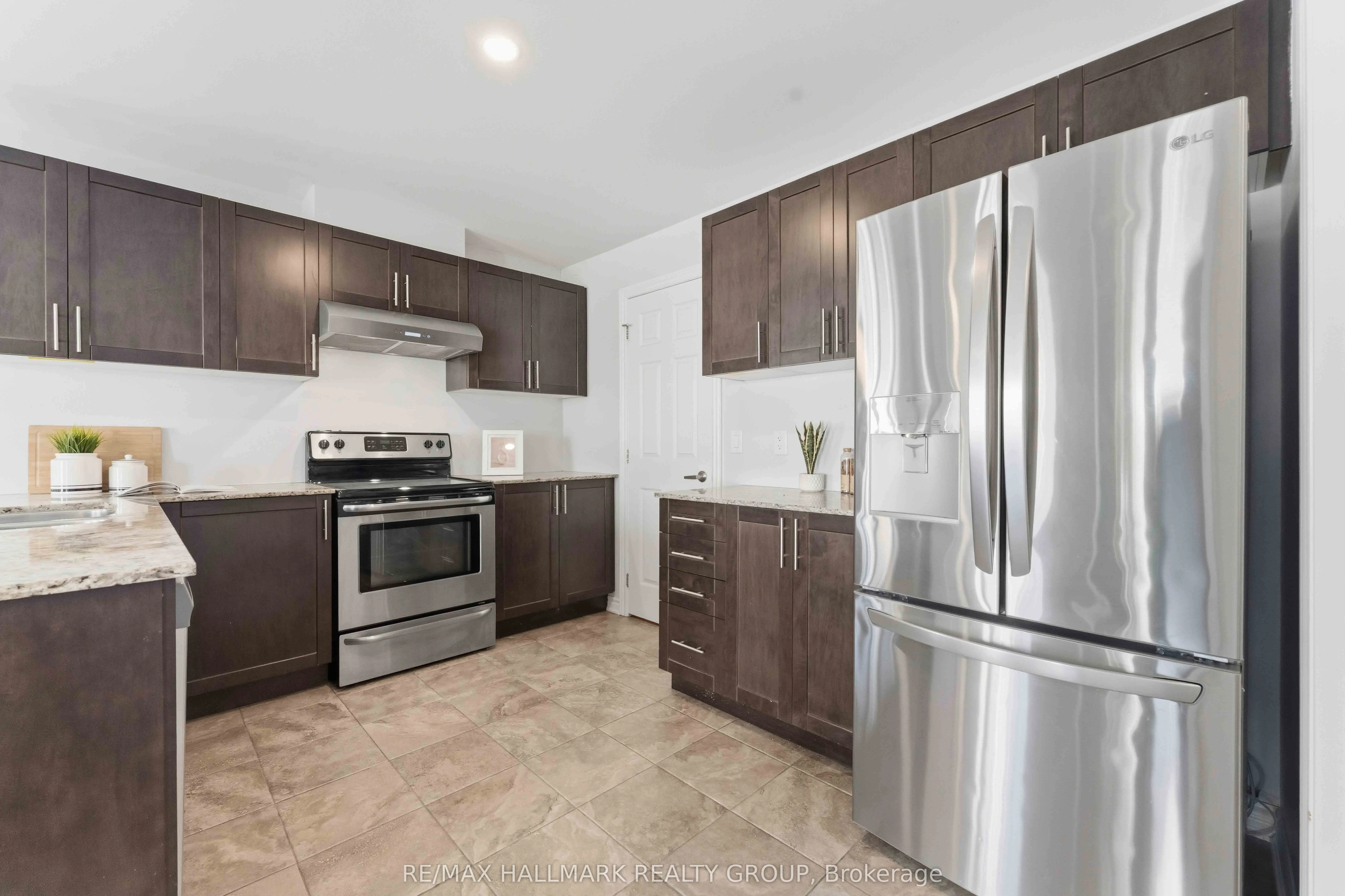 730D Maloja Way