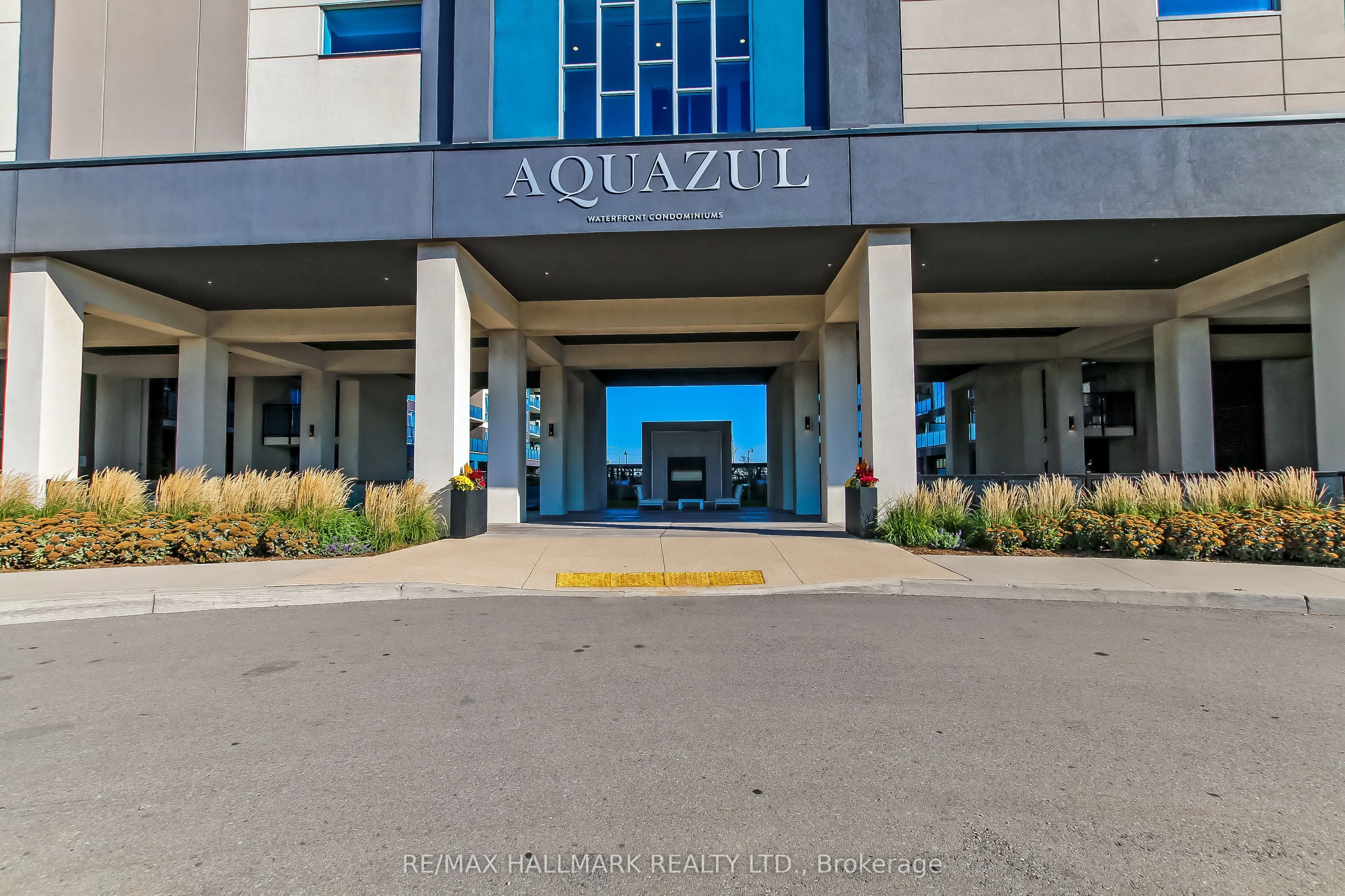 16 Concord Place, #807