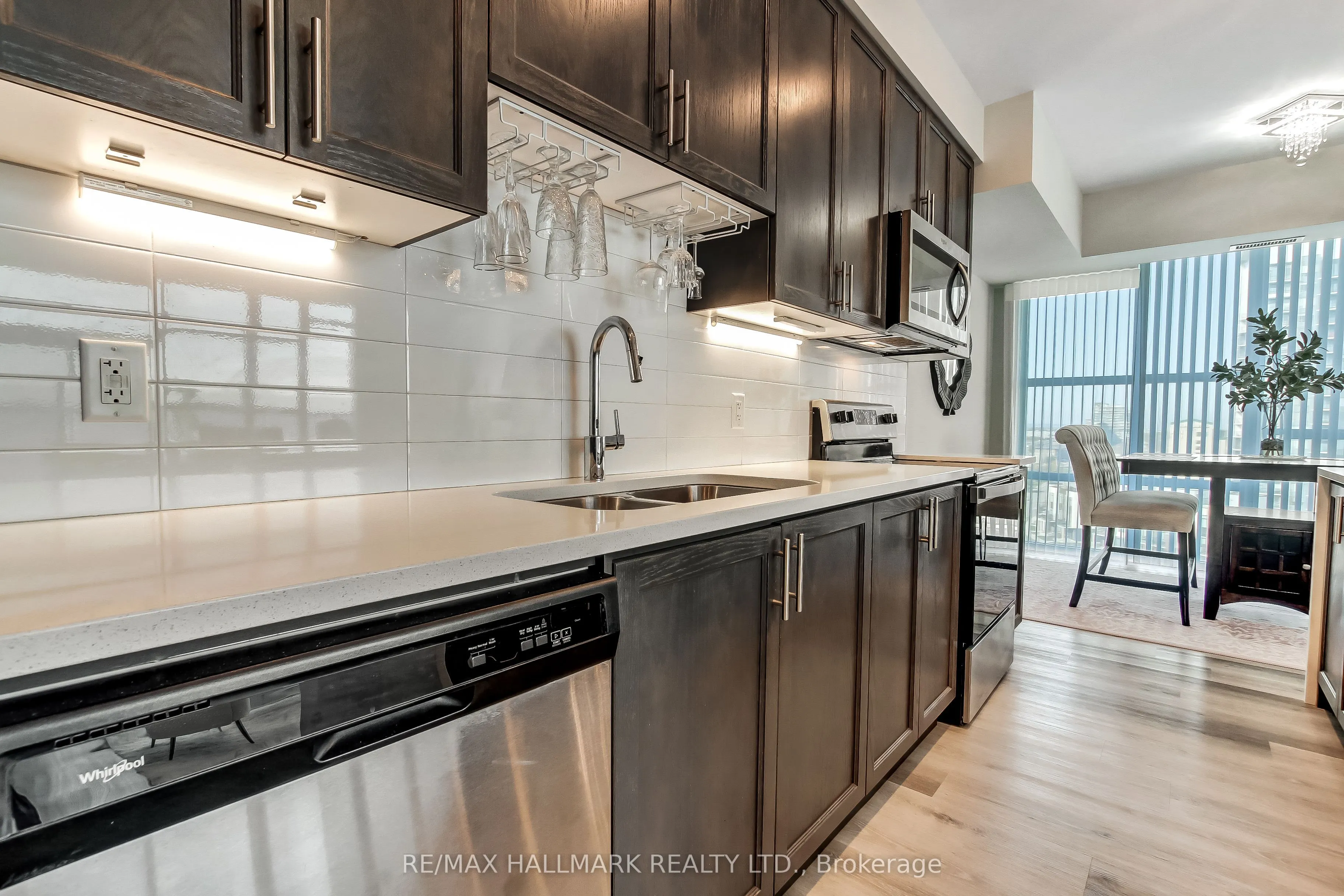 16 Concord Place, #807