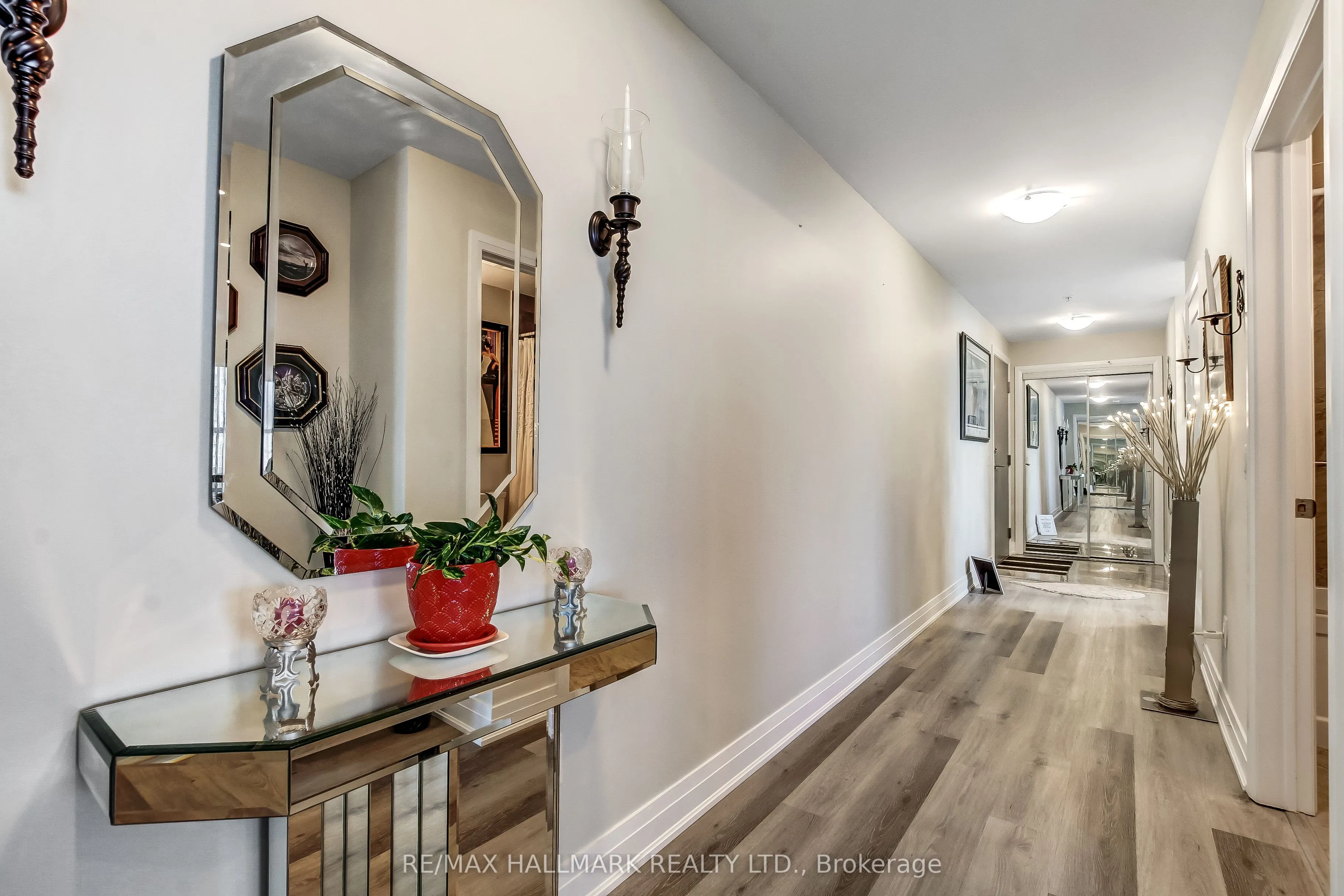 16 Concord Place, #807