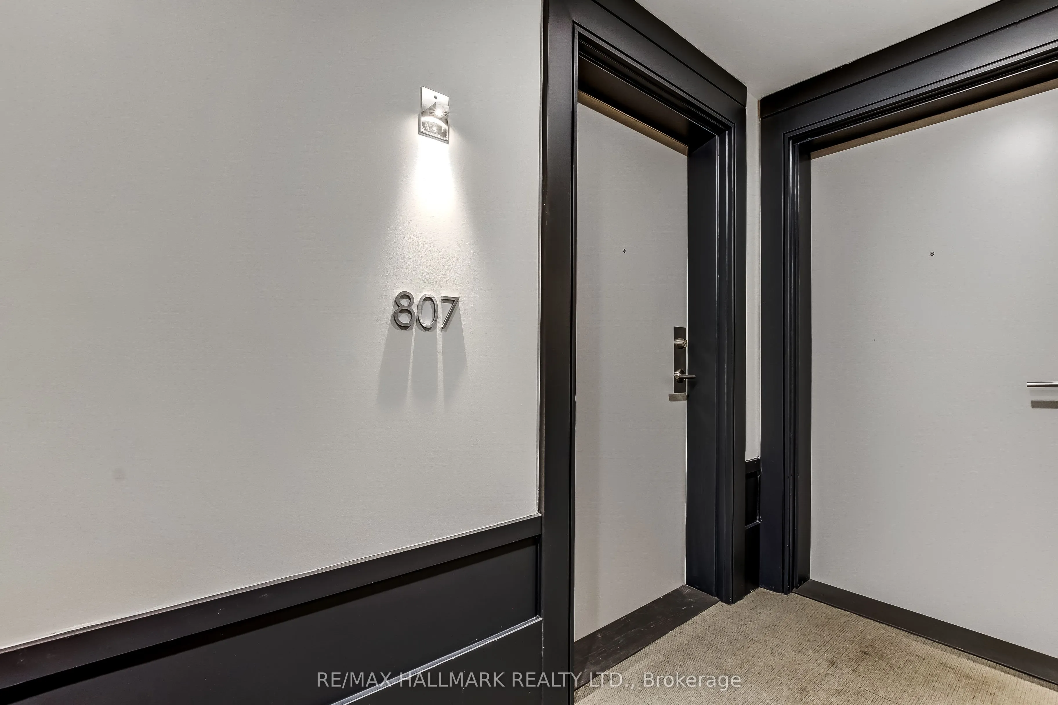16 Concord Place, #807
