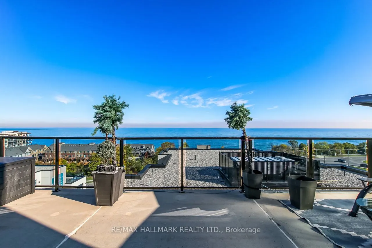 16 Concord Place, #807