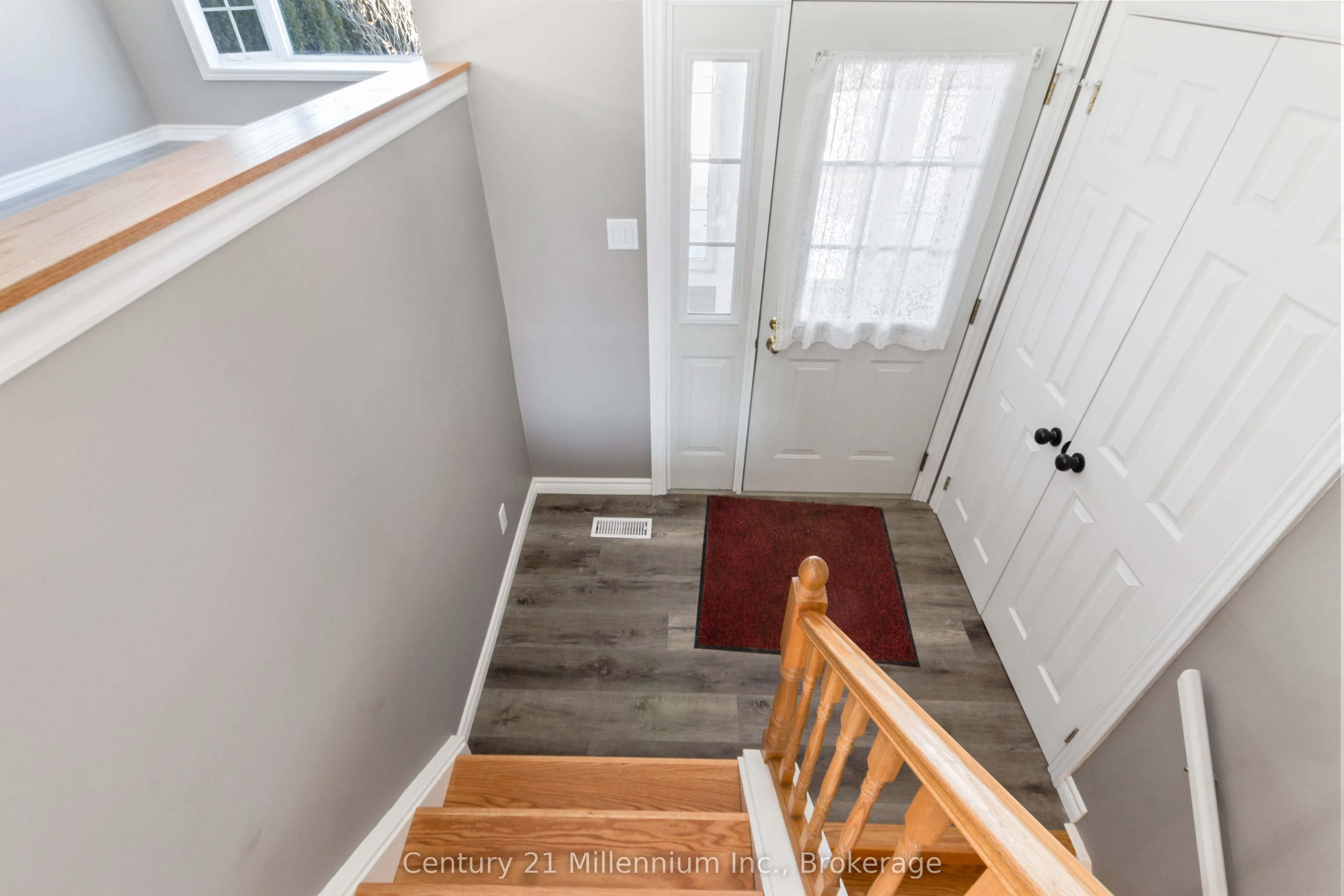 33 BIRCHWOOD Court