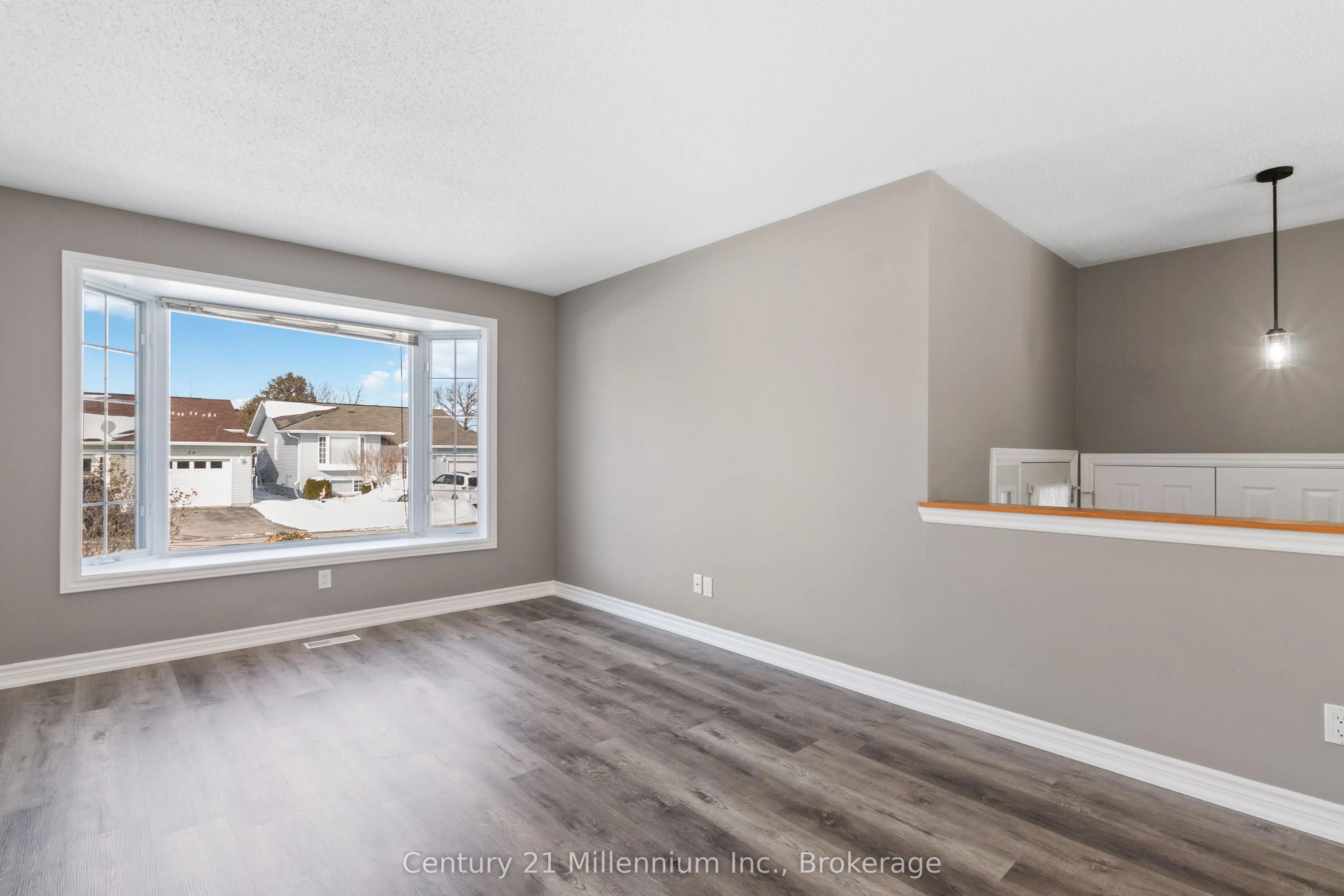 33 BIRCHWOOD Court