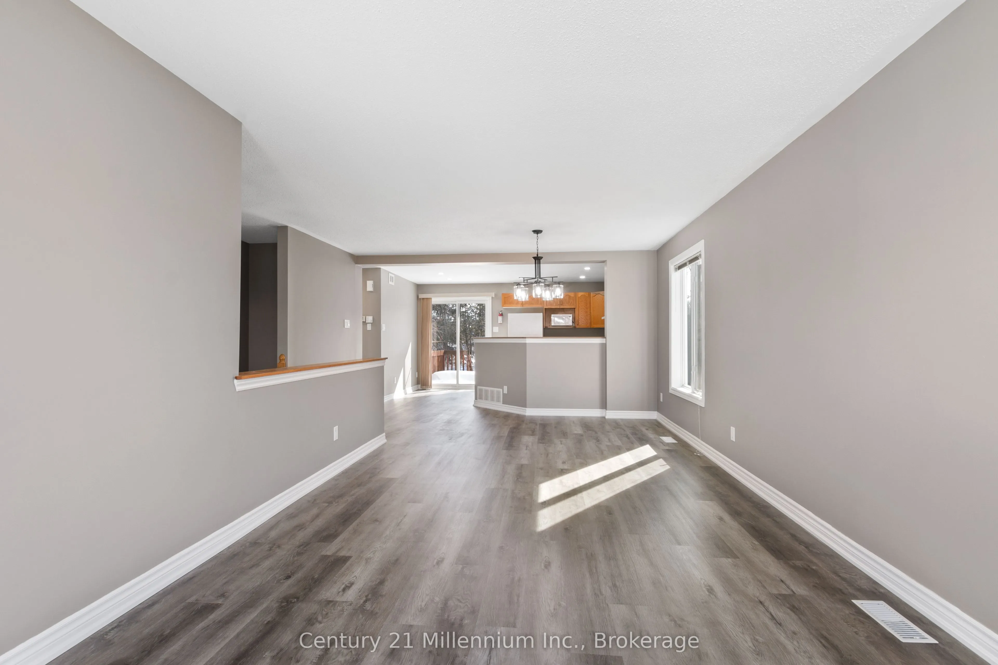 33 BIRCHWOOD Court