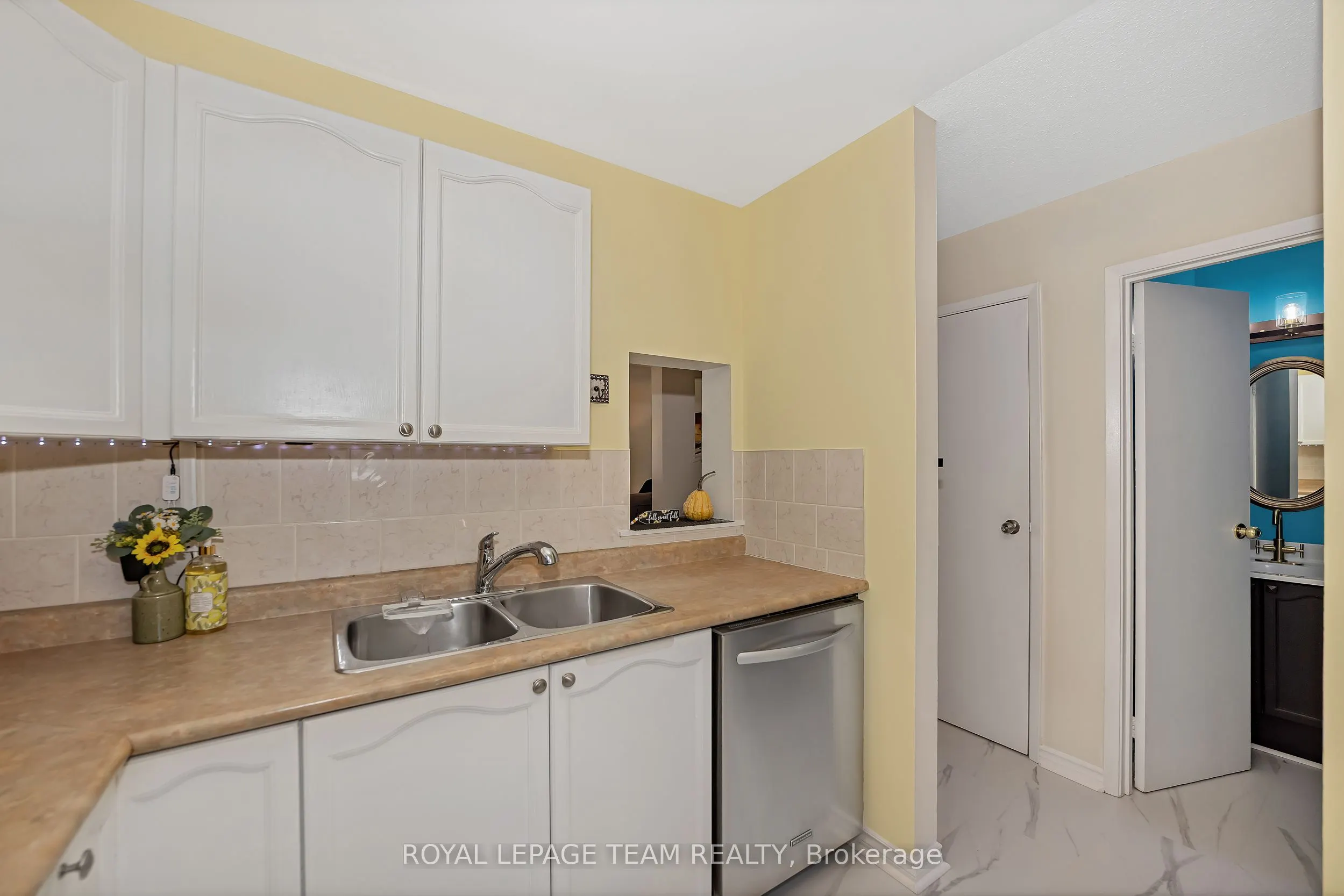 1844 Stonehenge Crescent
