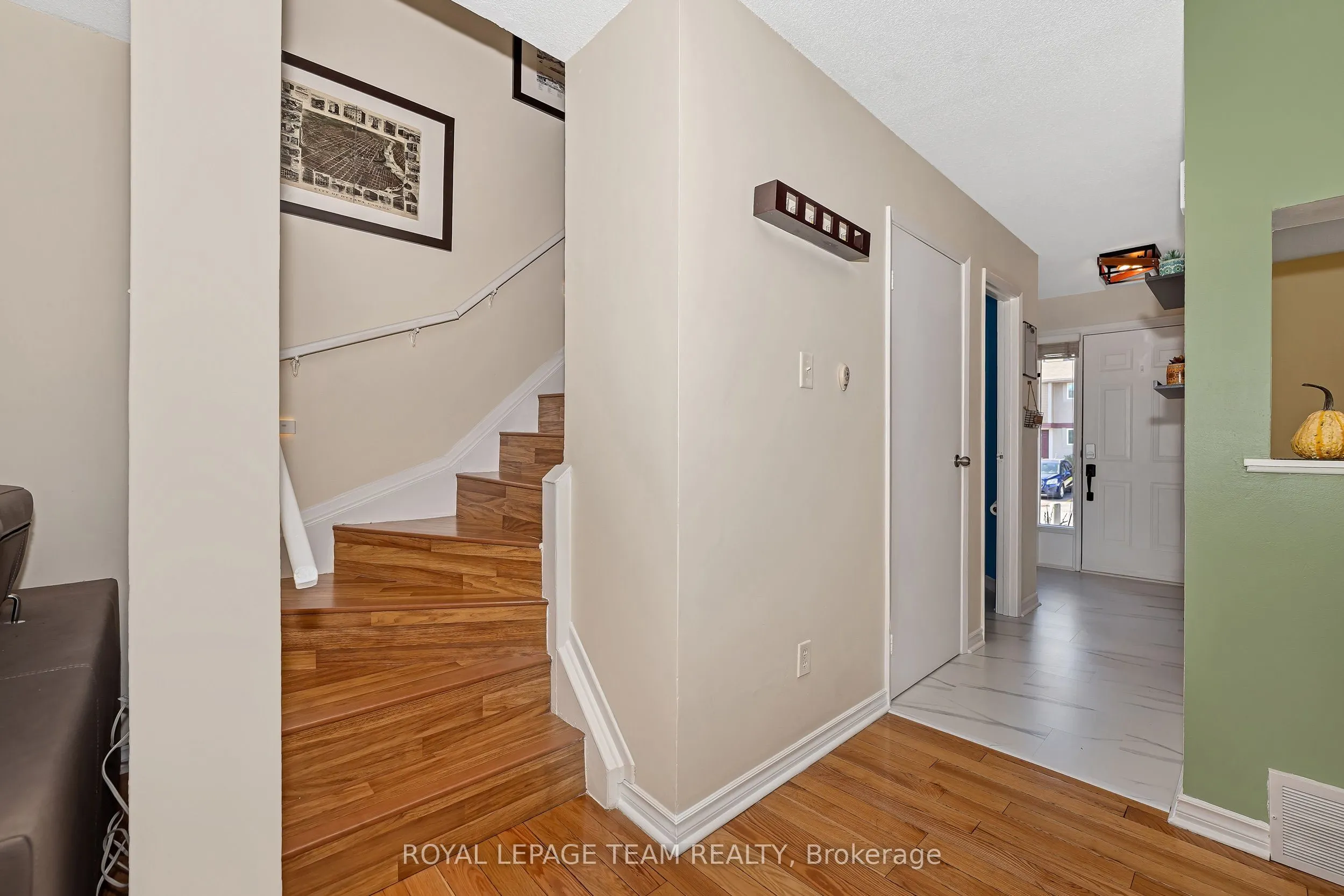 1844 Stonehenge Crescent