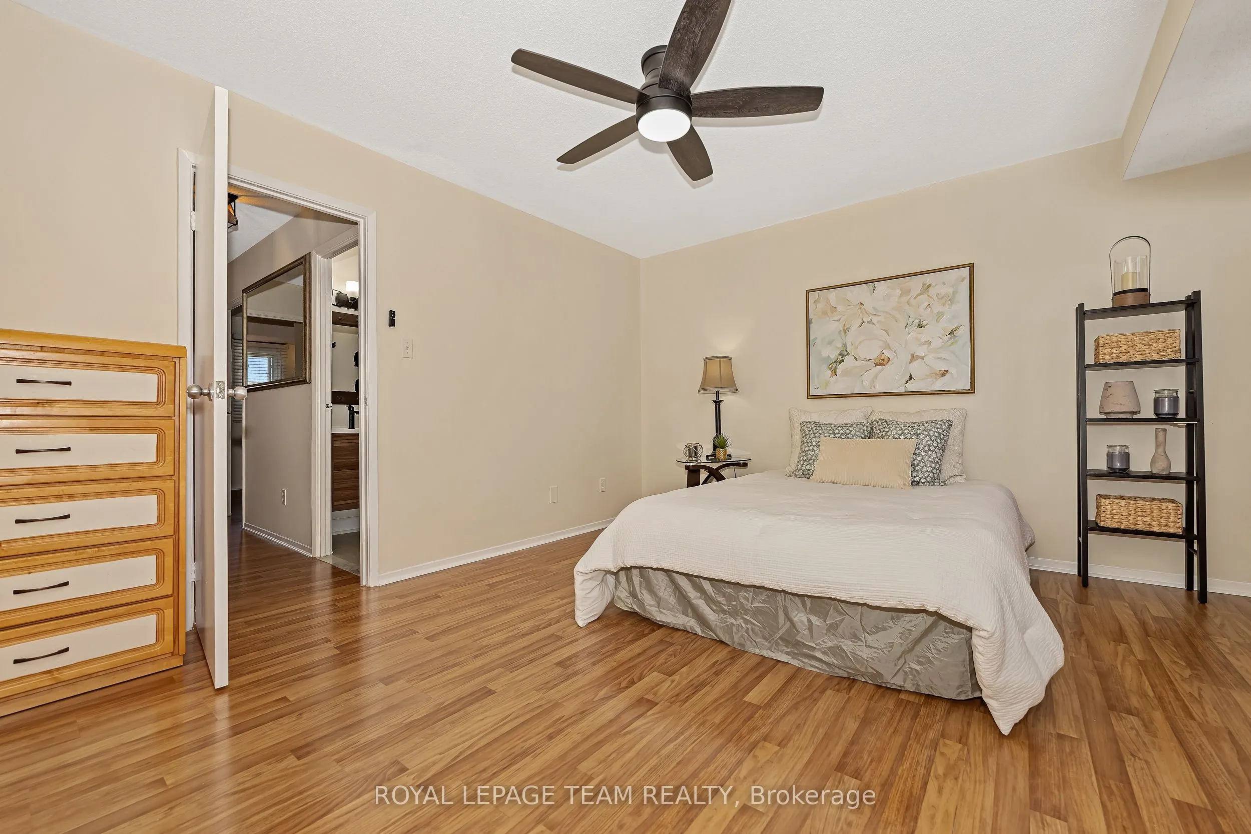 1844 Stonehenge Crescent