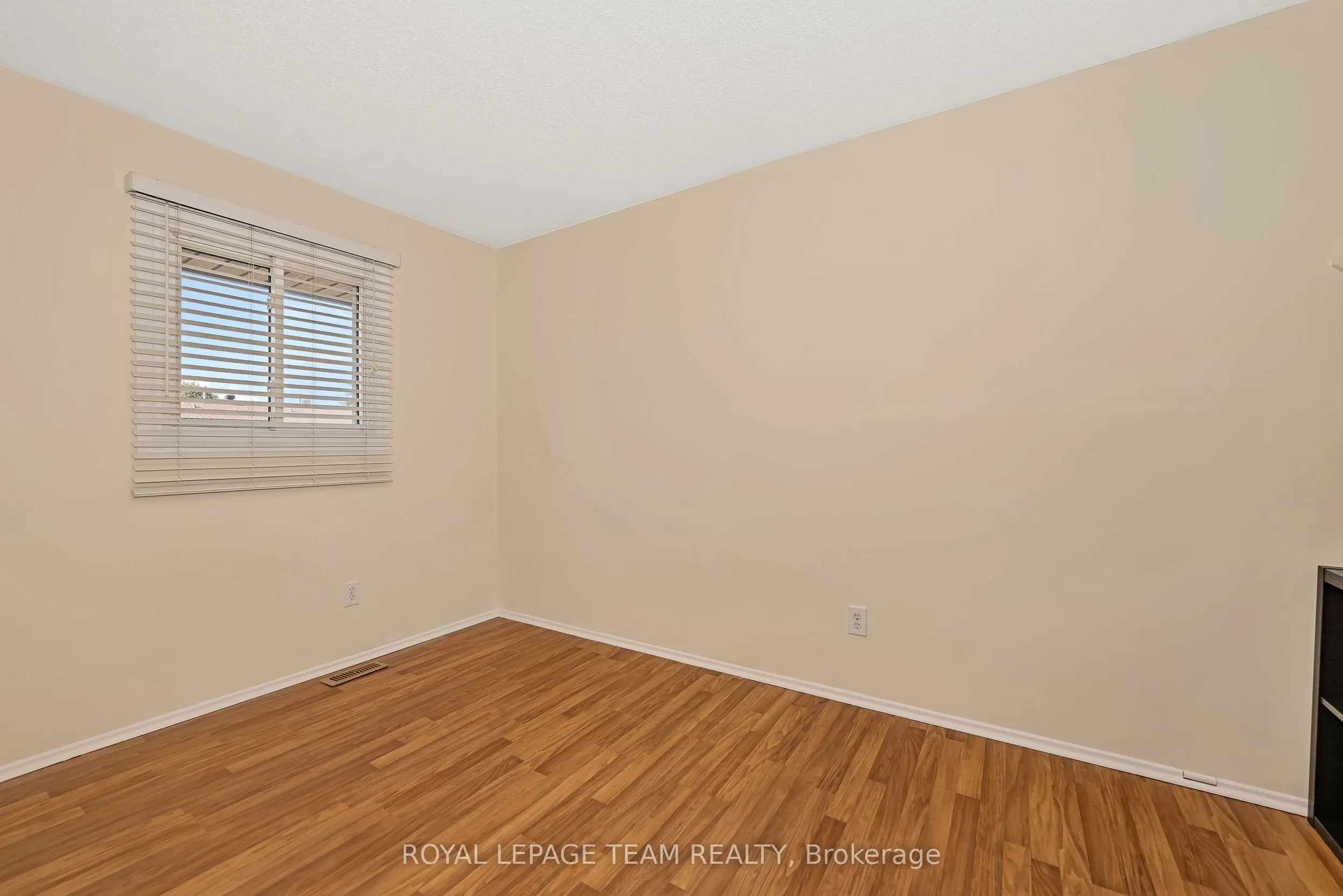 1844 Stonehenge Crescent
