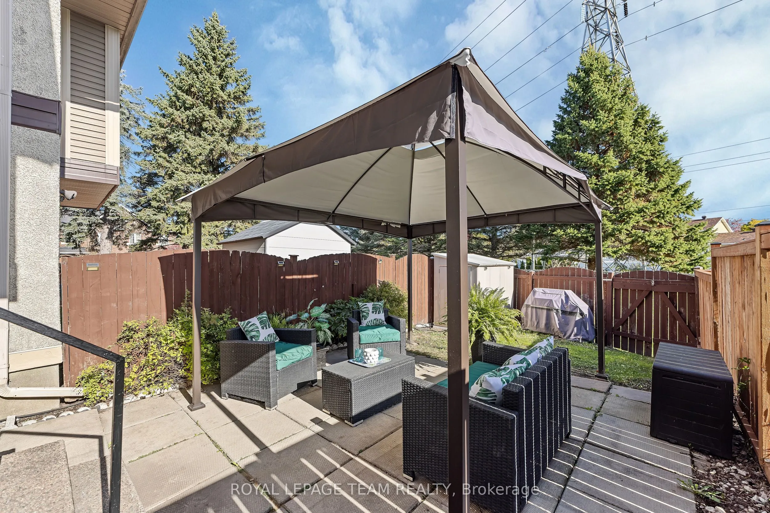 1844 Stonehenge Crescent