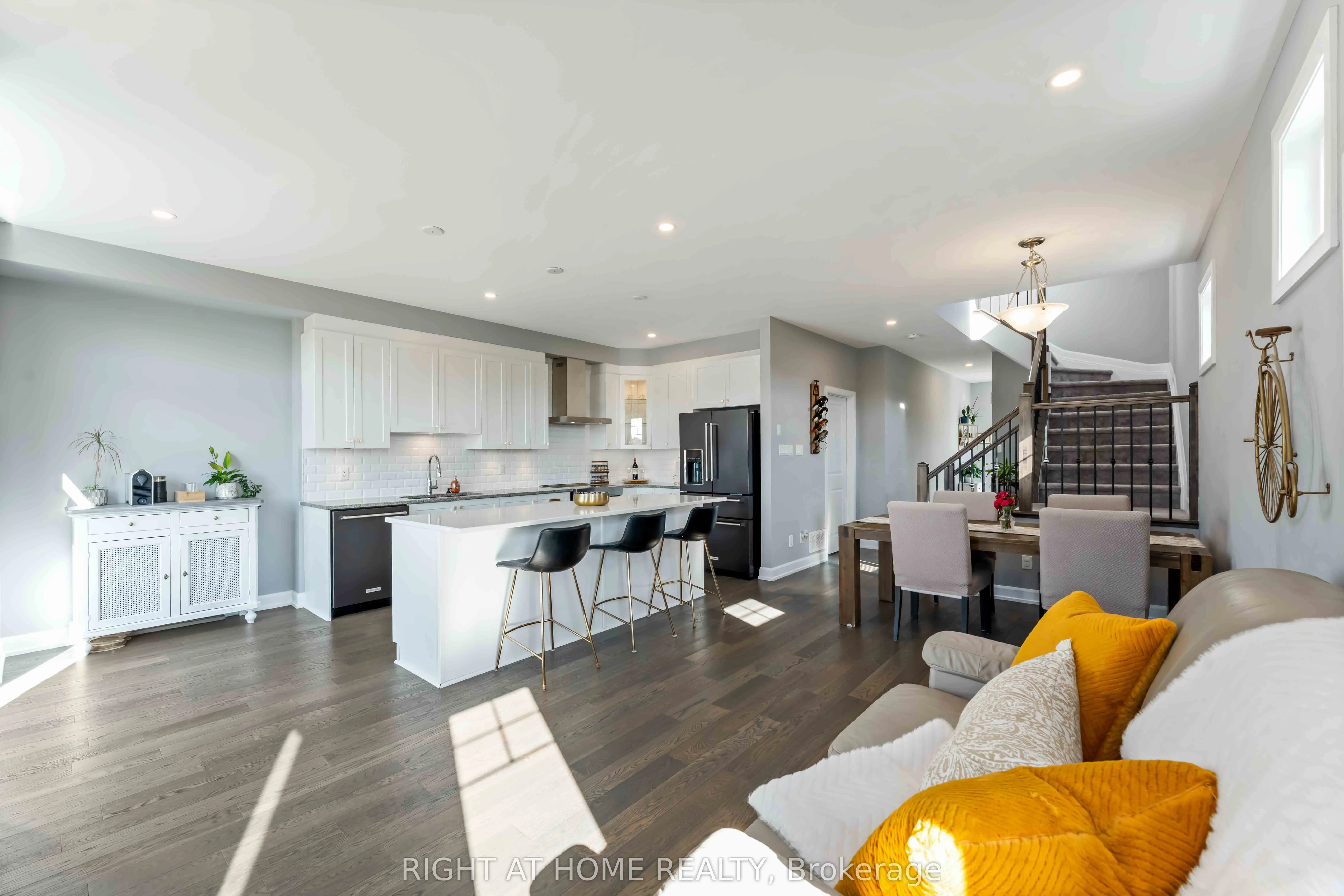 177 Bandelier Way
