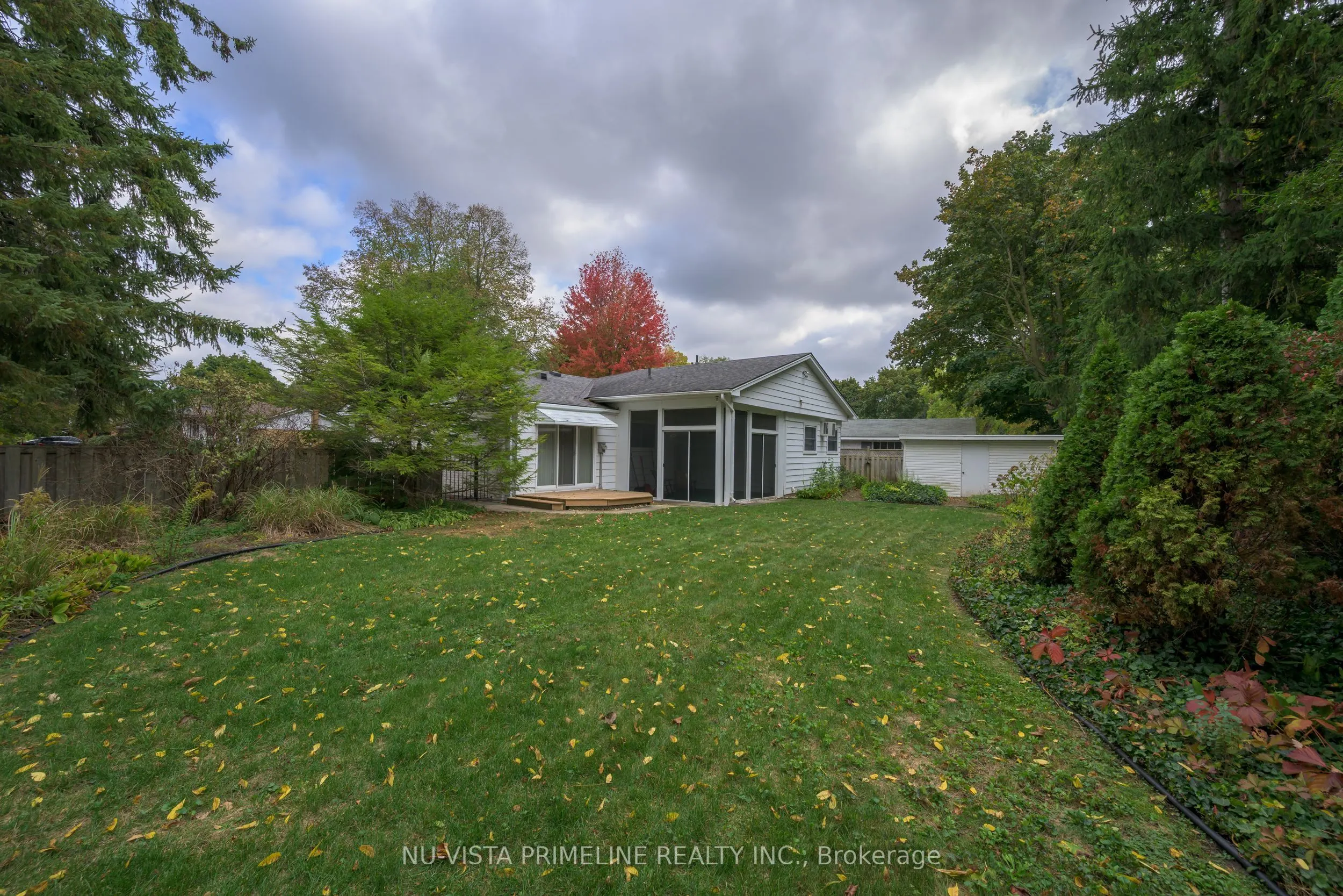 55 Maxwell Crescent