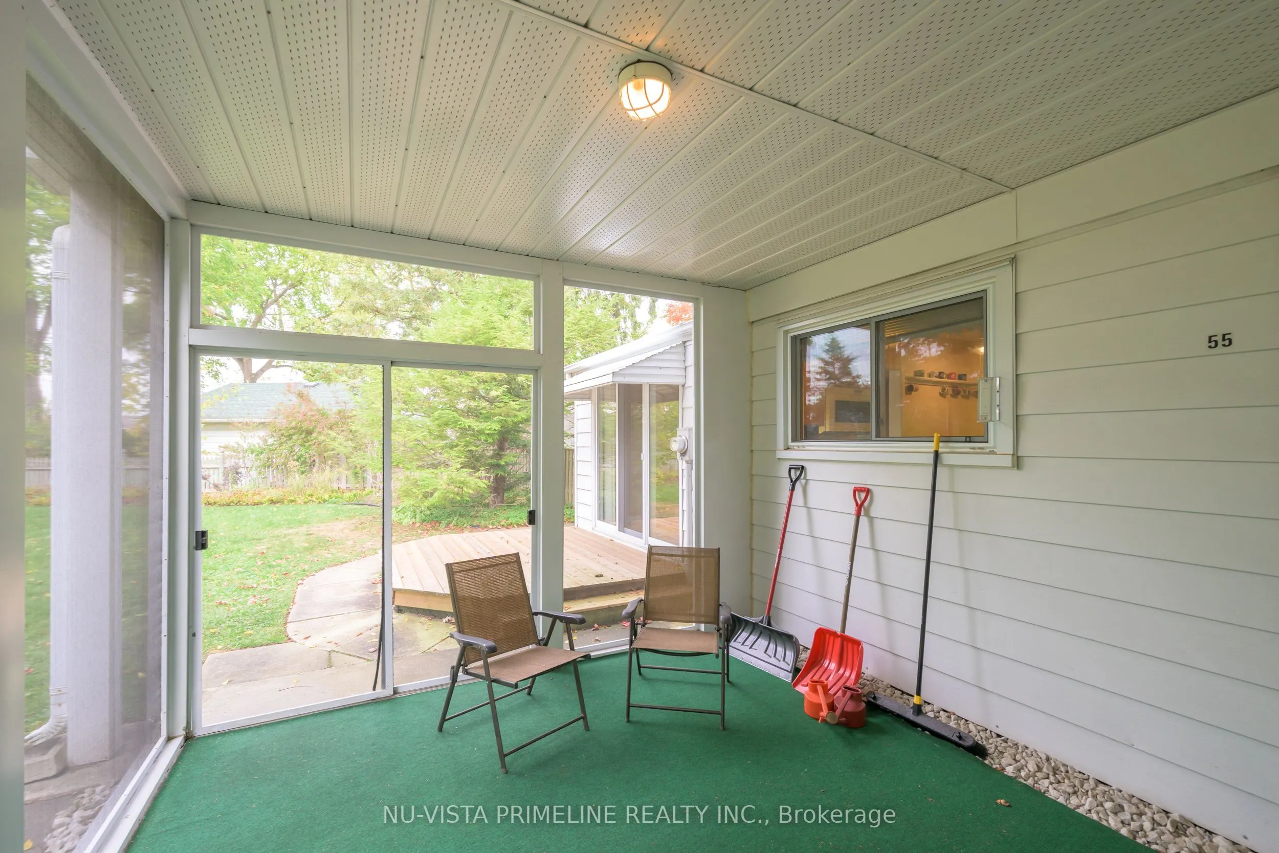 55 Maxwell Crescent