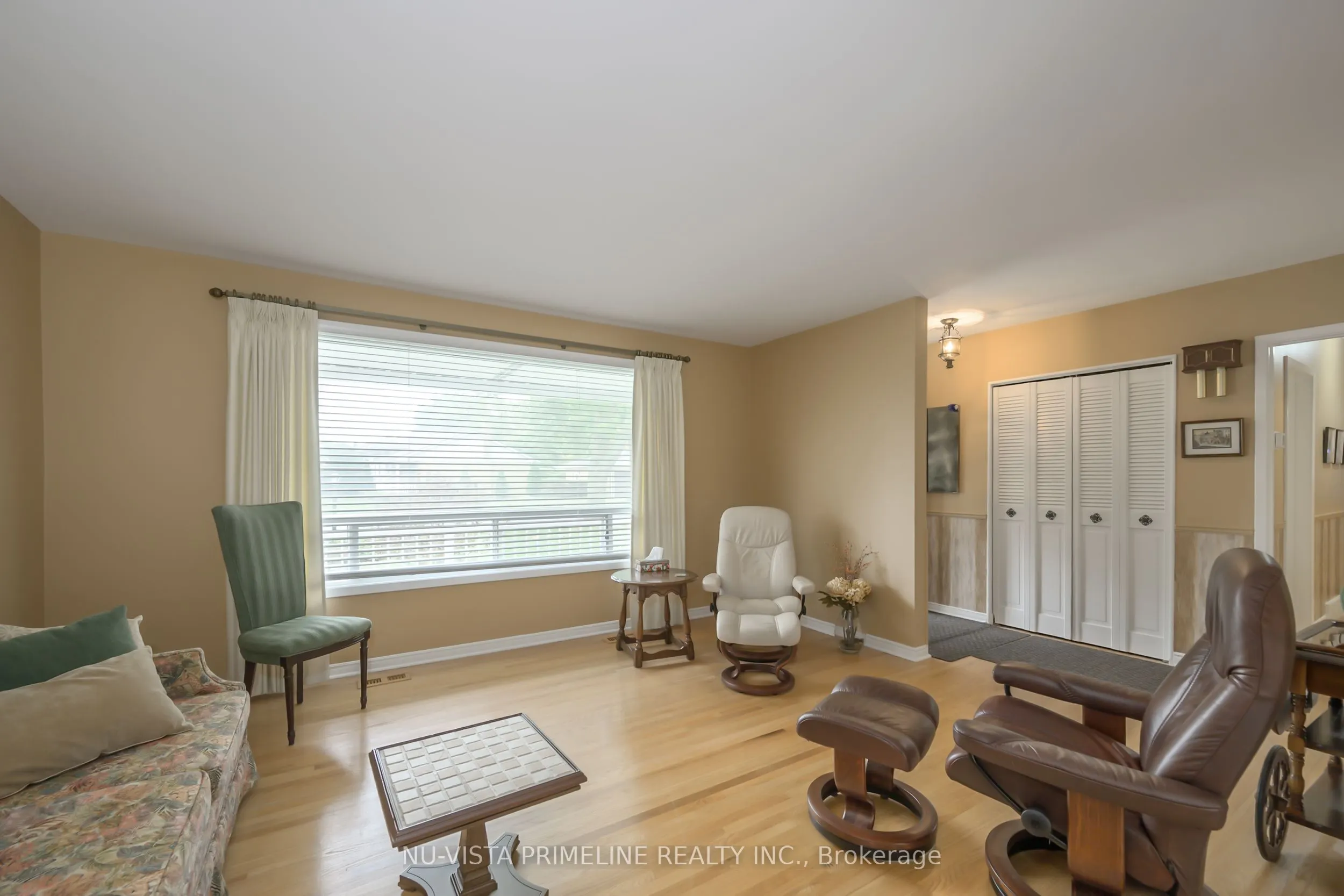 55 Maxwell Crescent