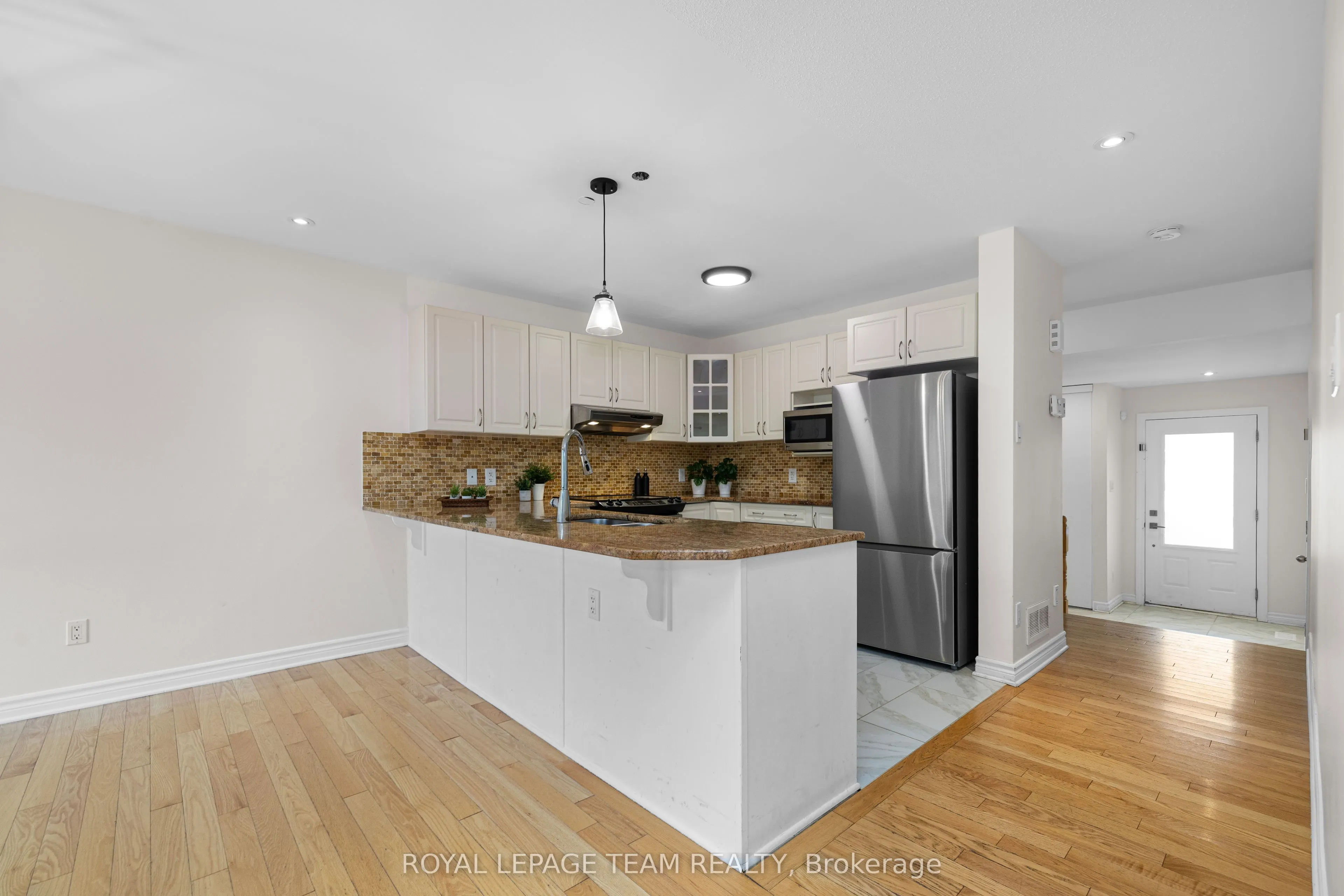 687 Paul Metivier Drive