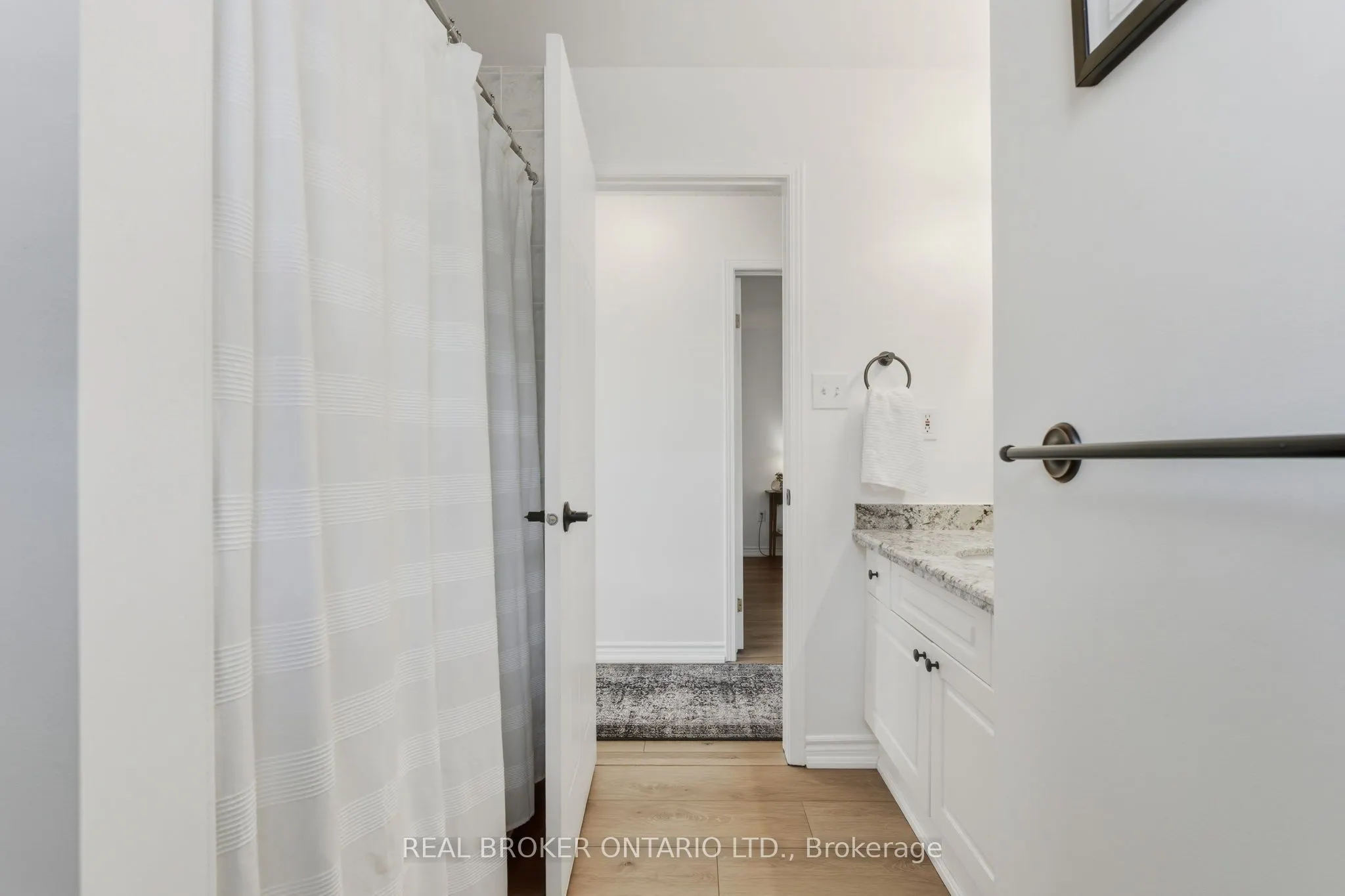 28 Brookheath Lane