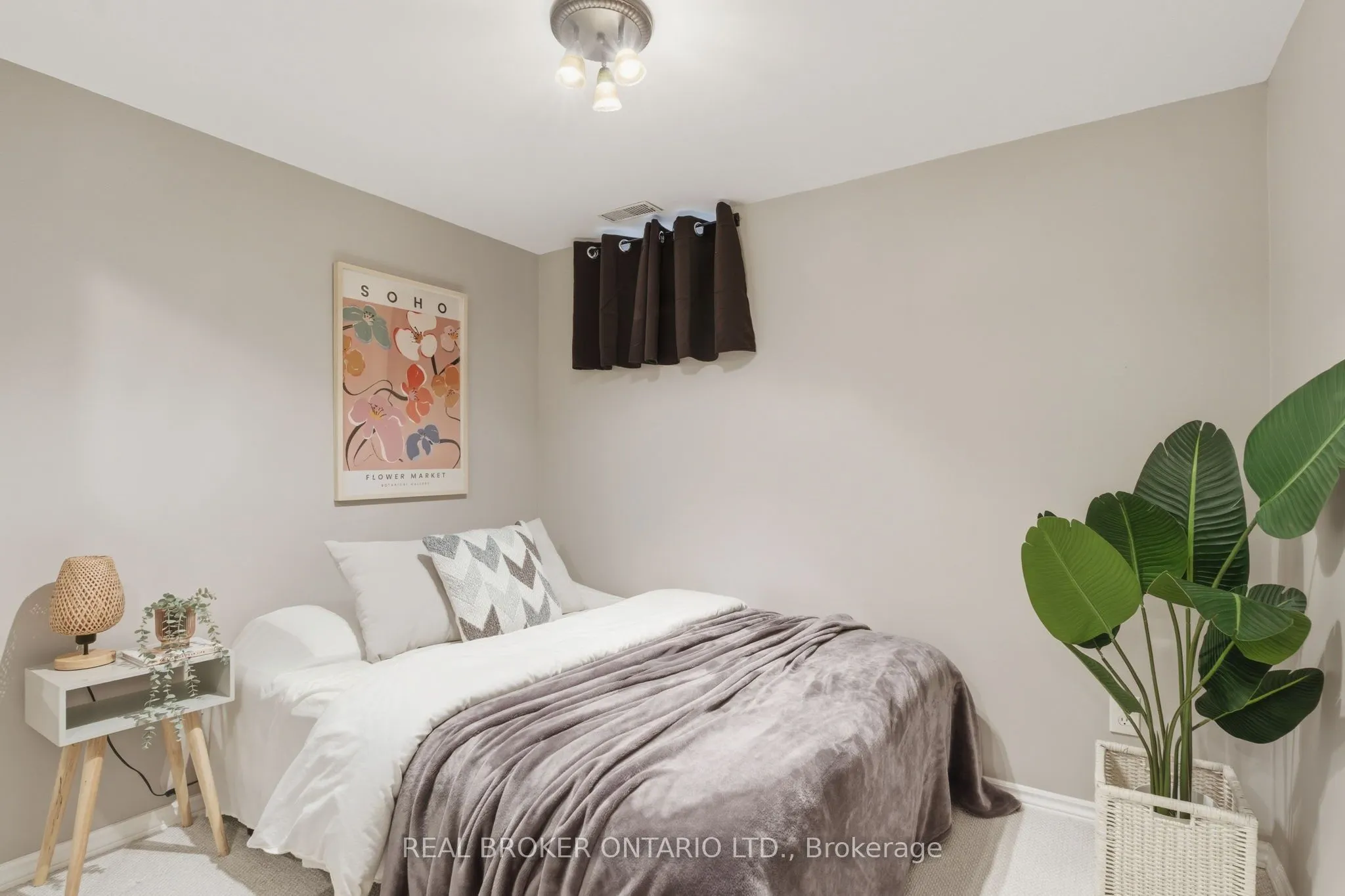 28 Brookheath Lane
