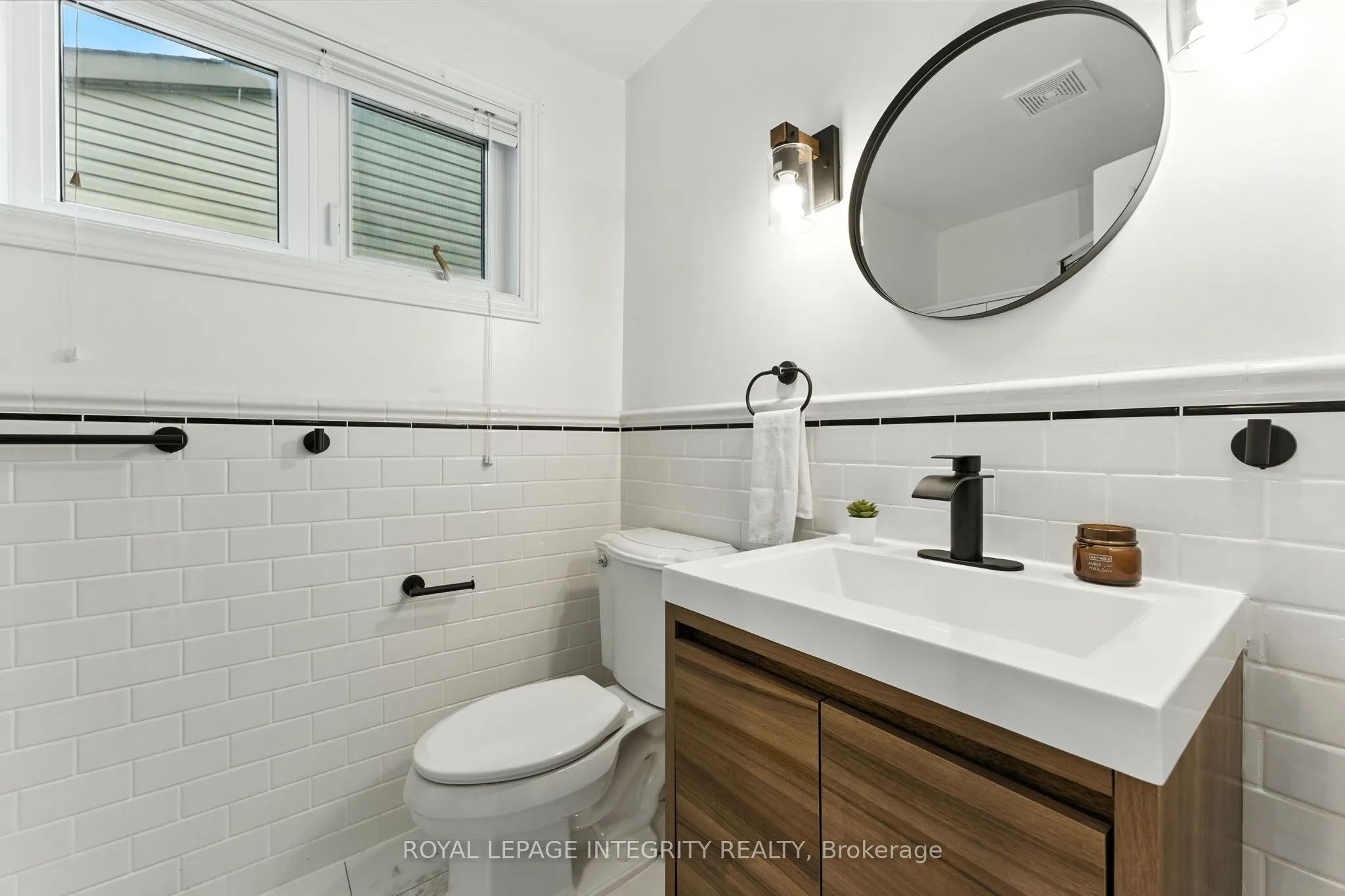 7900 Decarie Drive