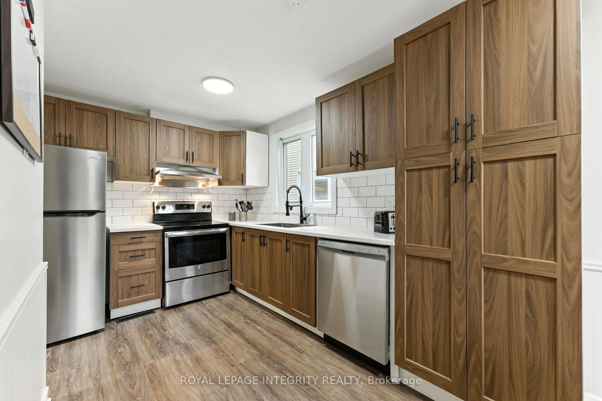 7900 Decarie Drive