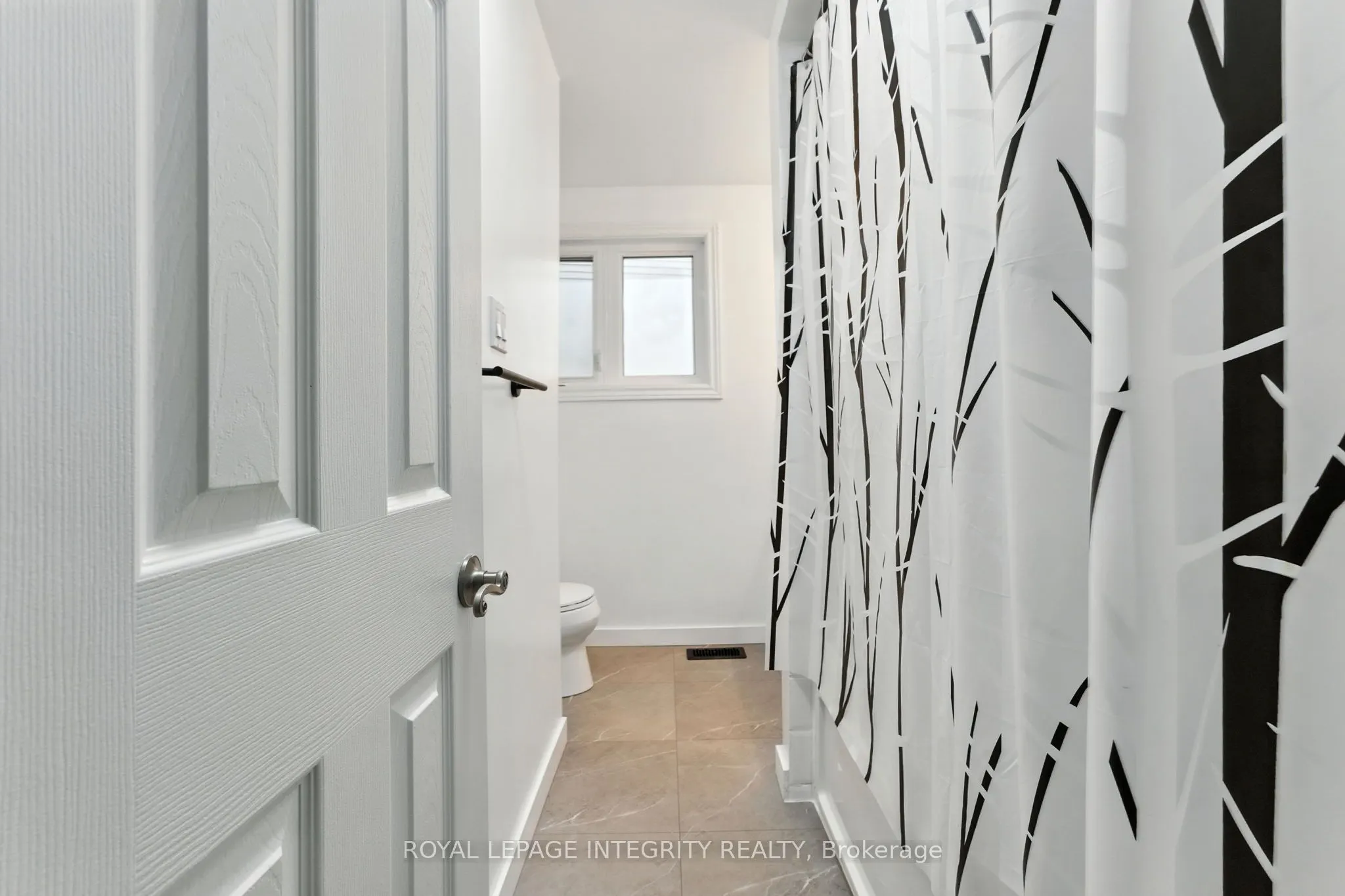 7900 Decarie Drive