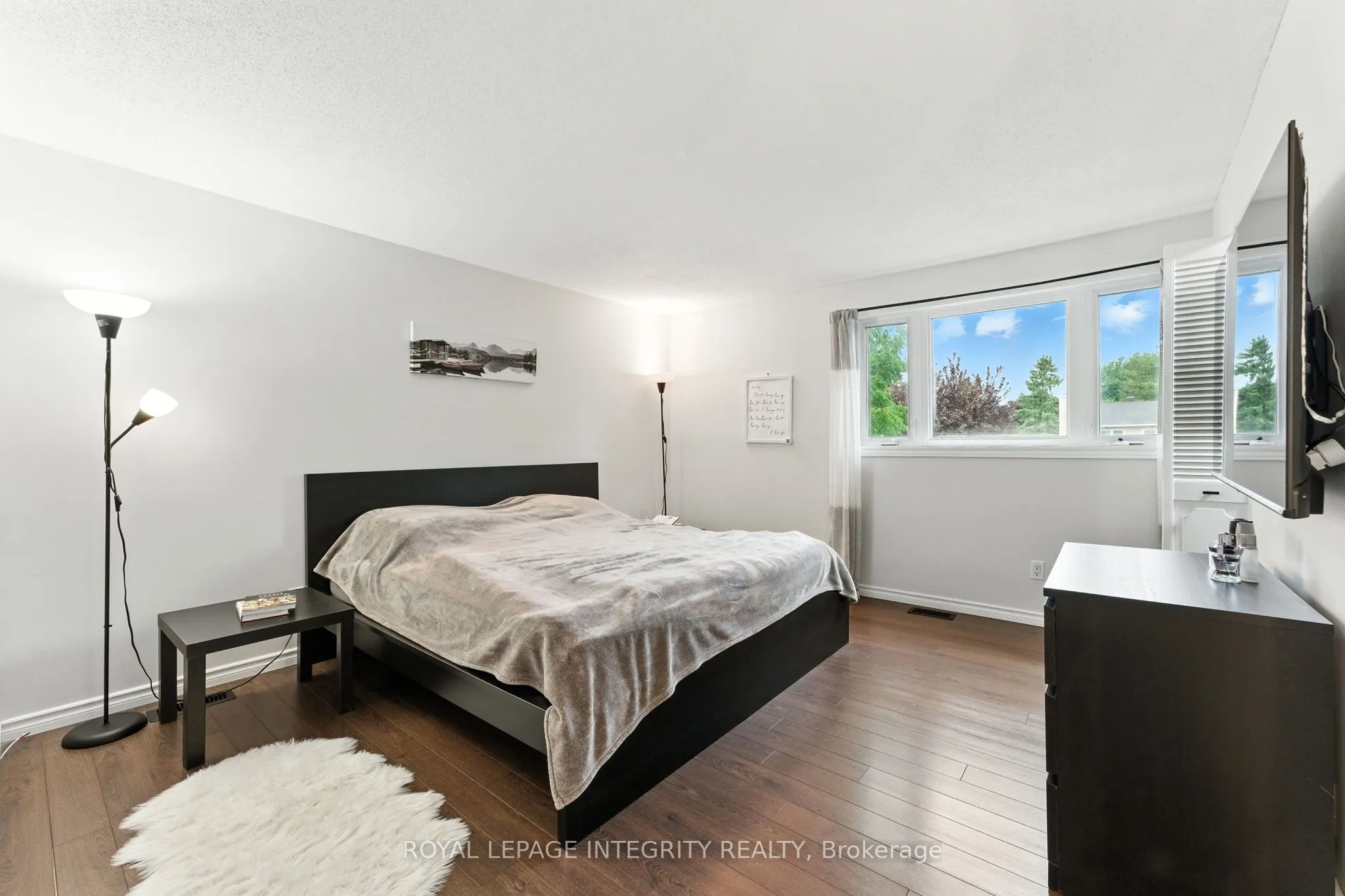 7900 Decarie Drive