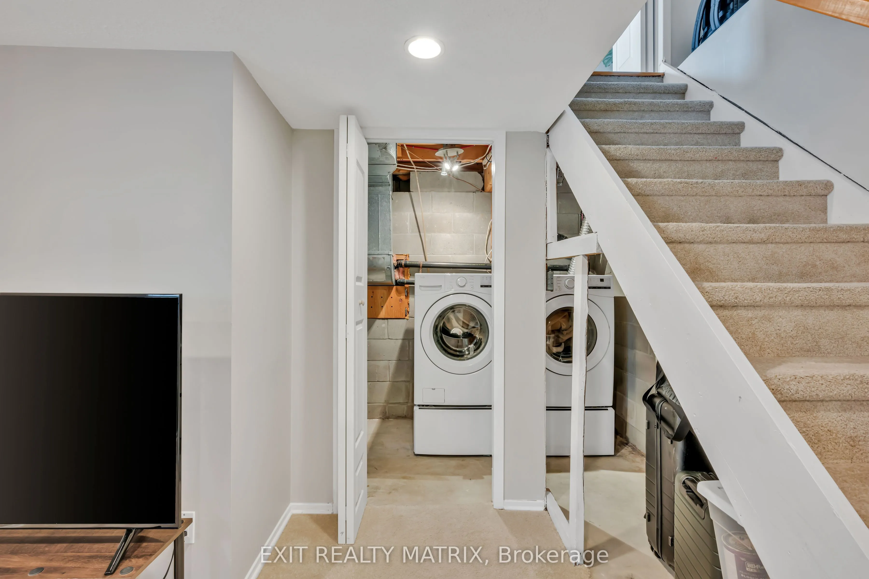177 Hawthorne Avenue