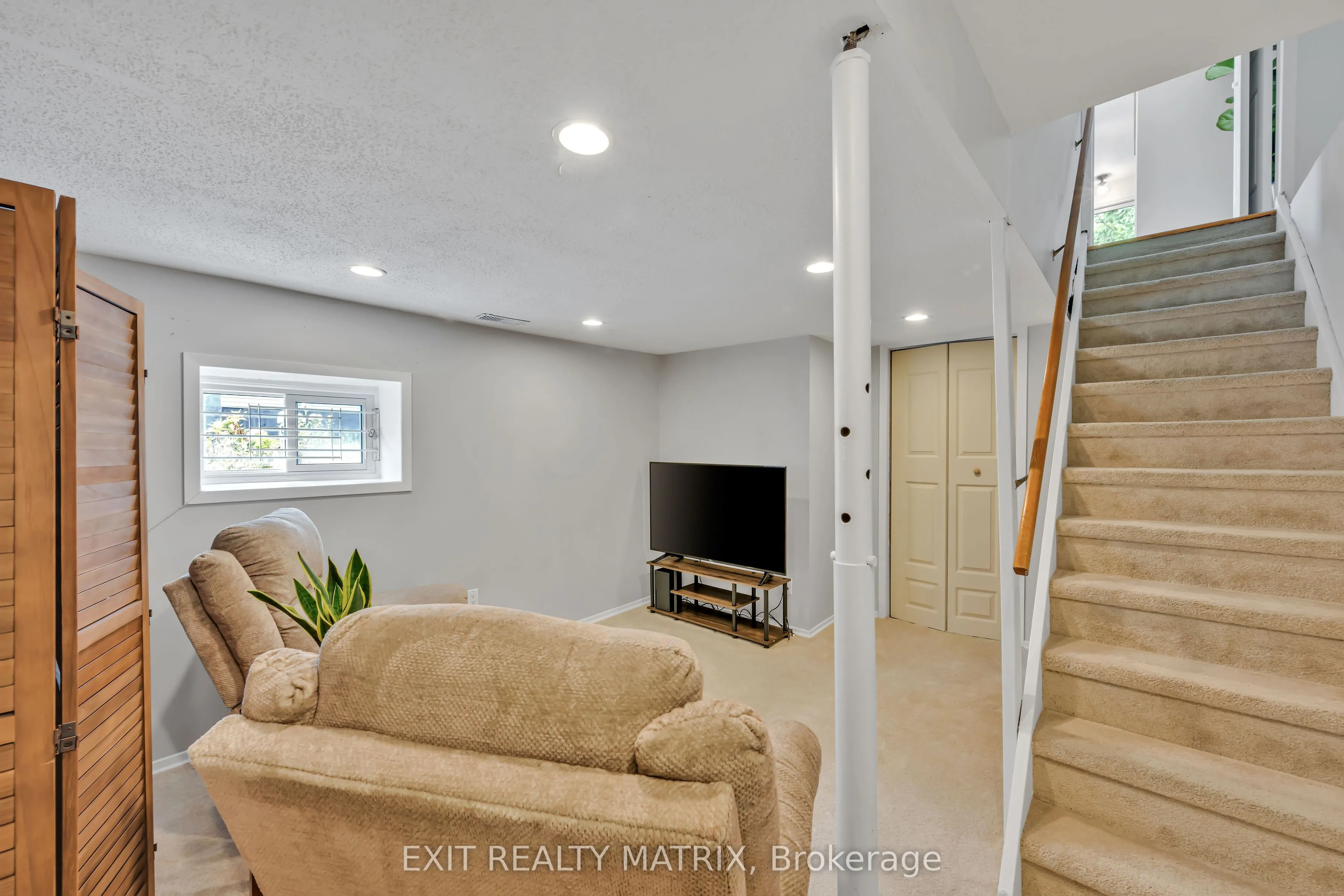 177 Hawthorne Avenue