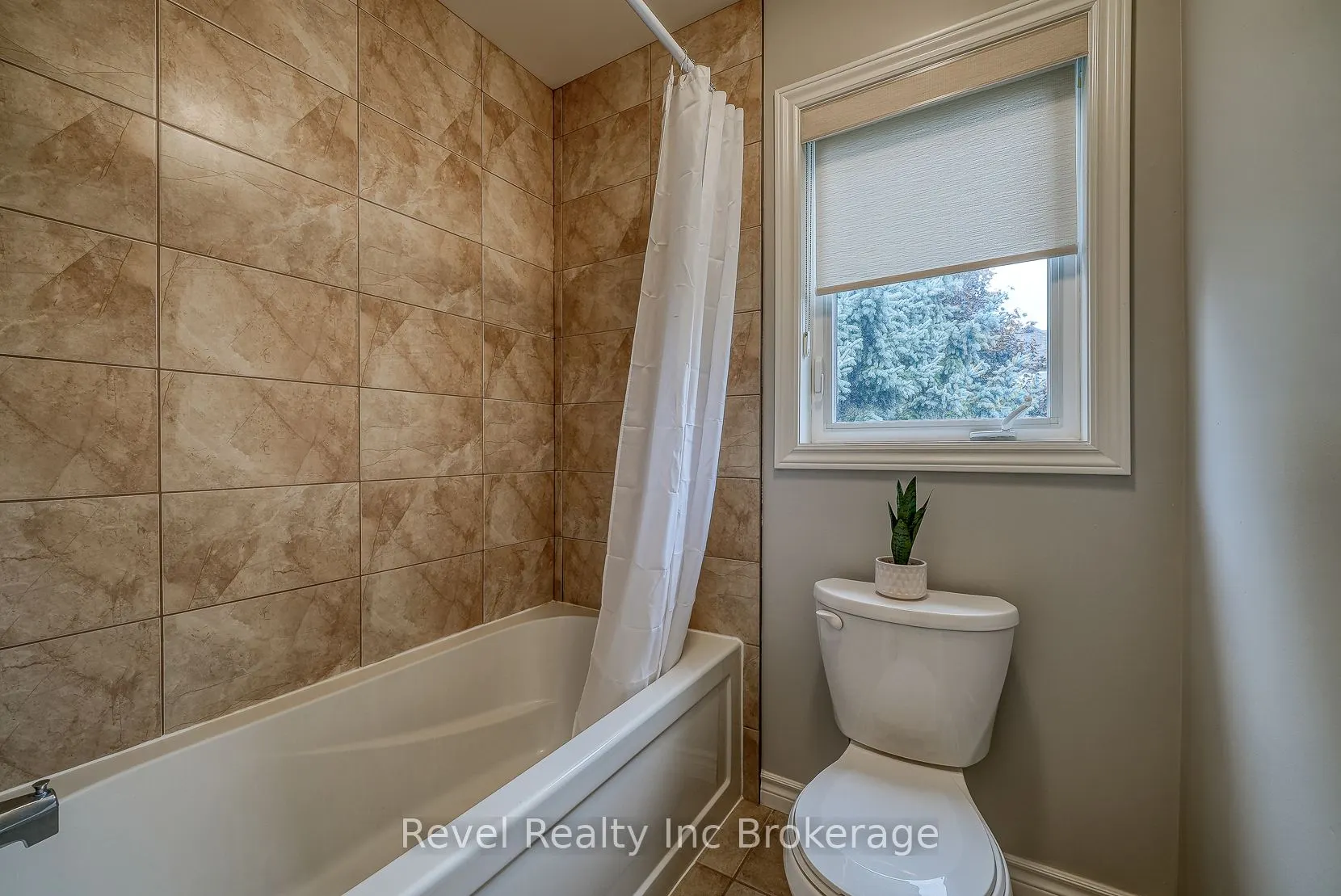 2 Brookfield Court