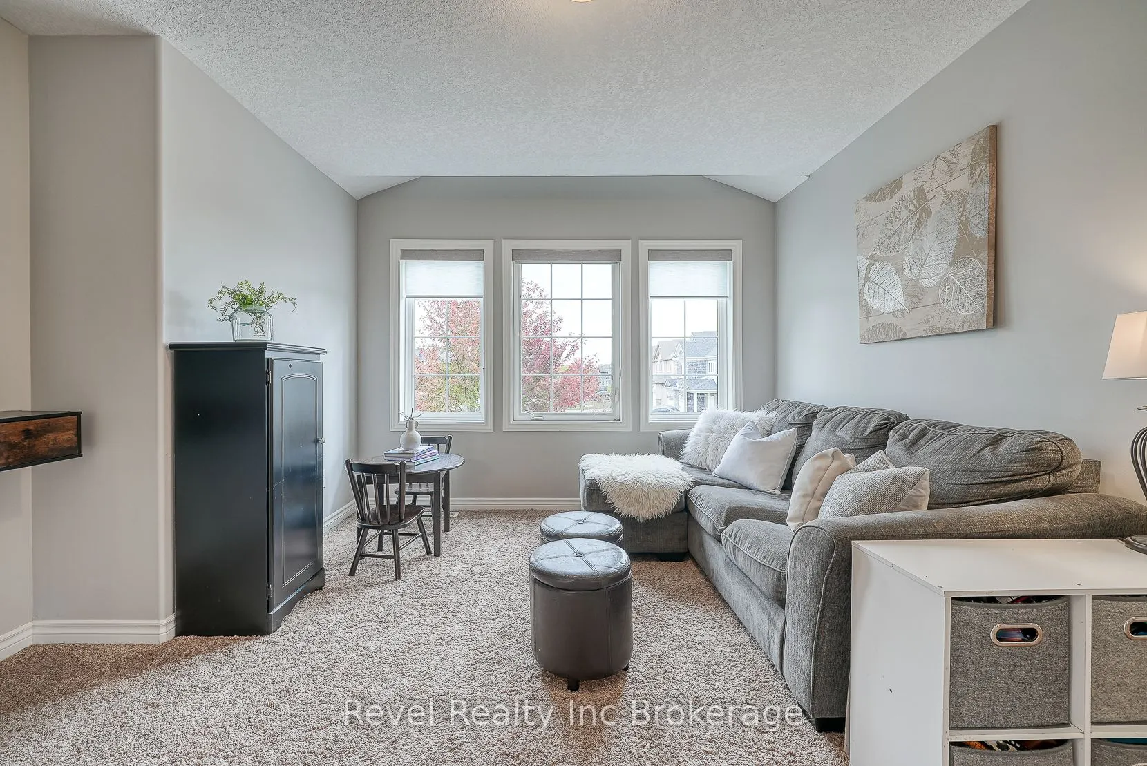 2 Brookfield Court