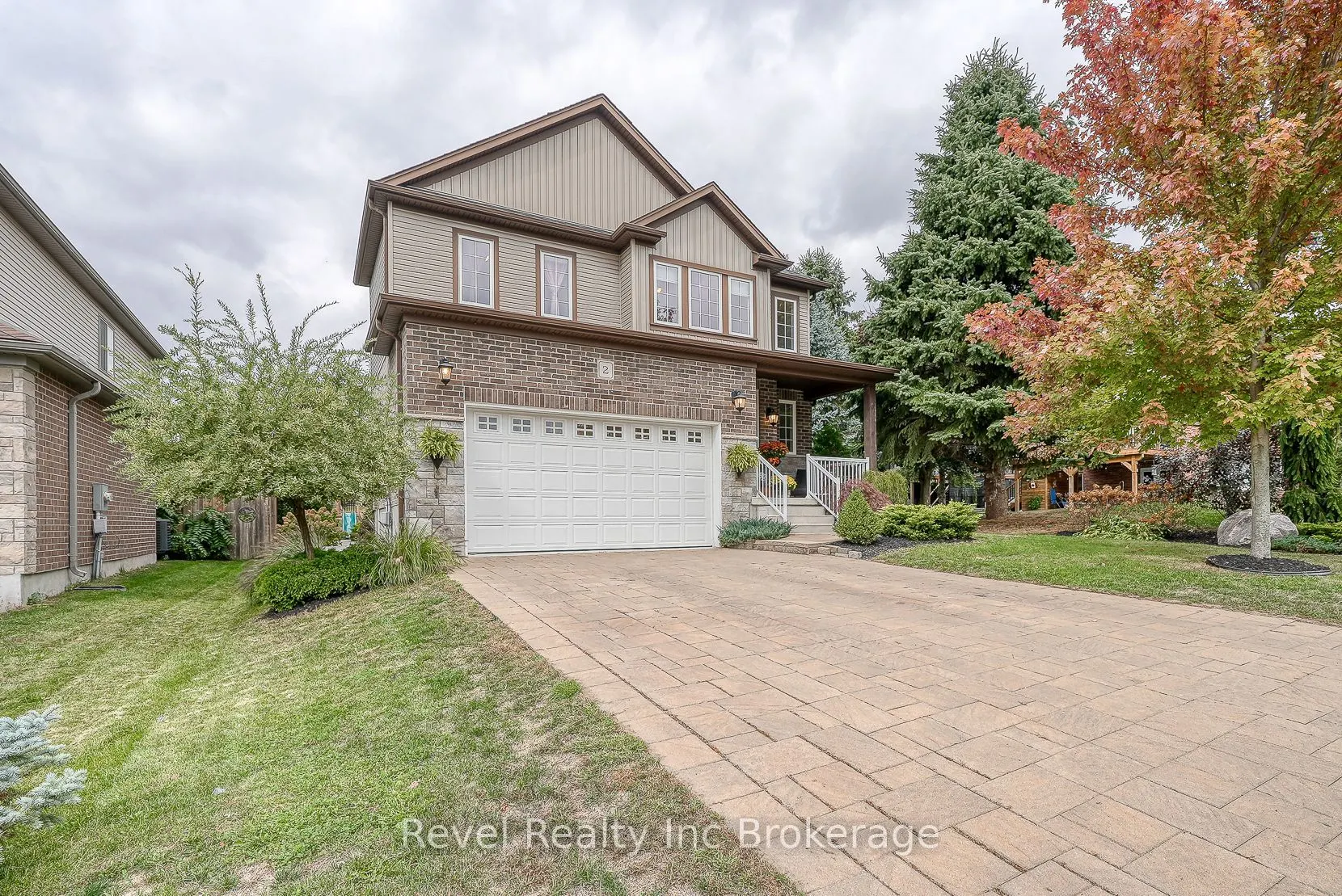 2 Brookfield Court