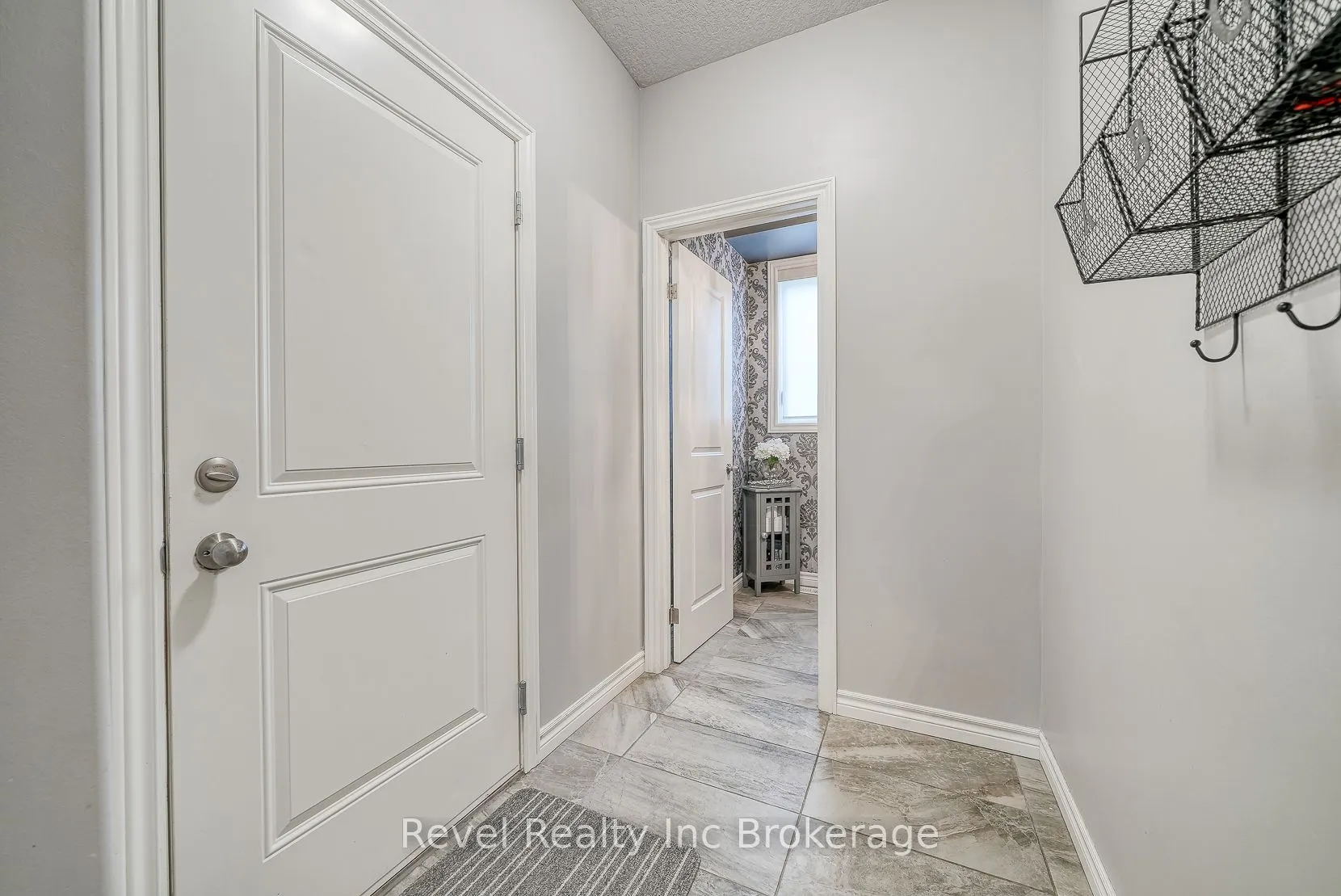 2 Brookfield Court