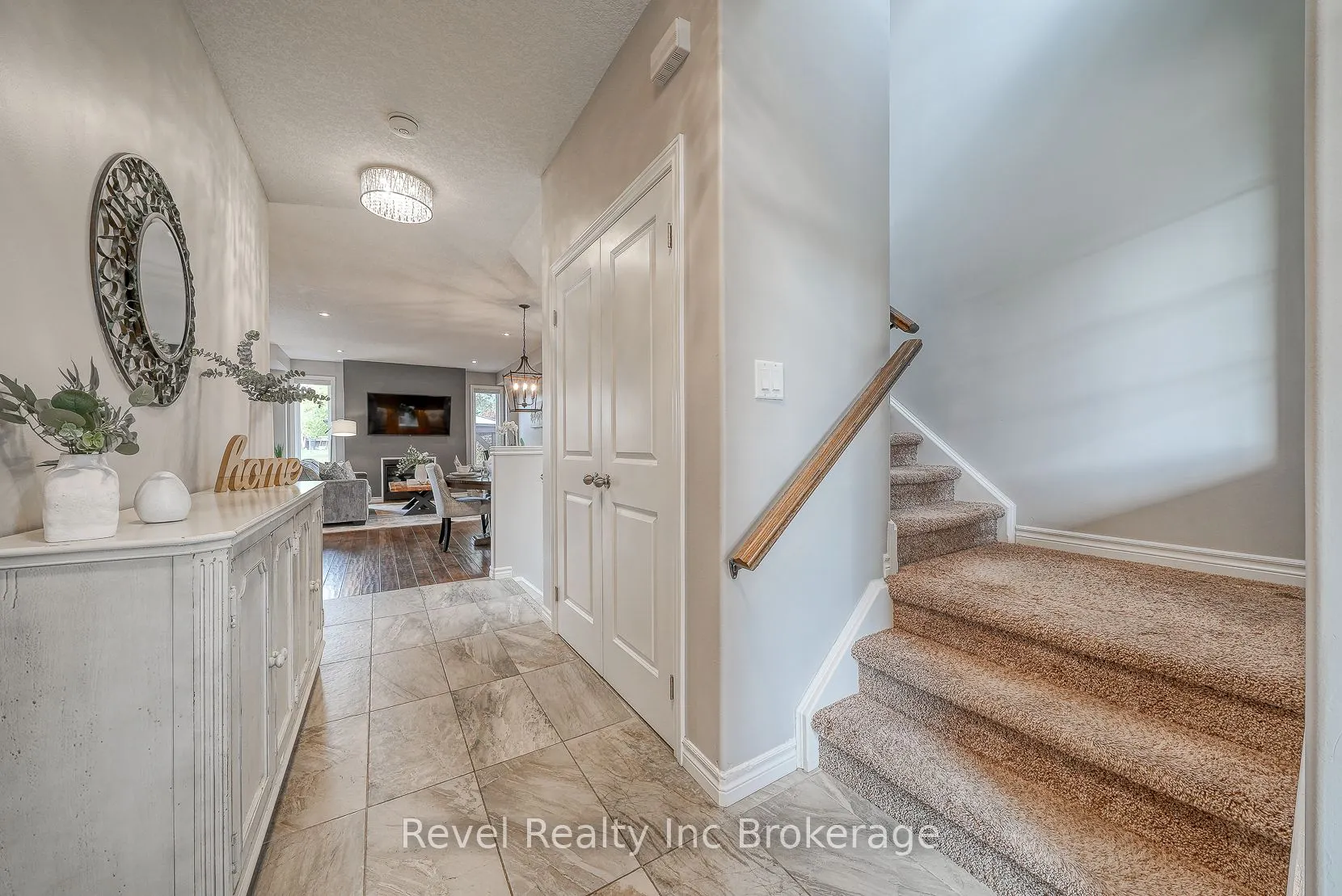 2 Brookfield Court