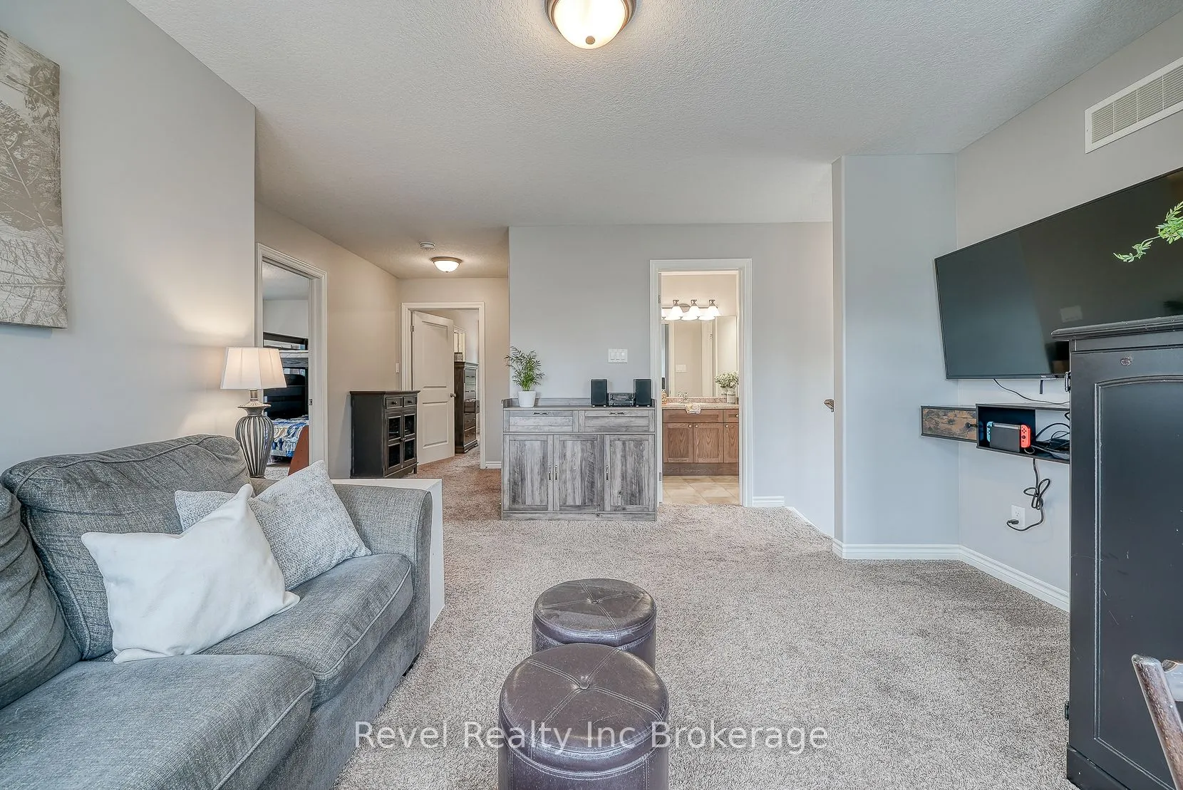 2 Brookfield Court