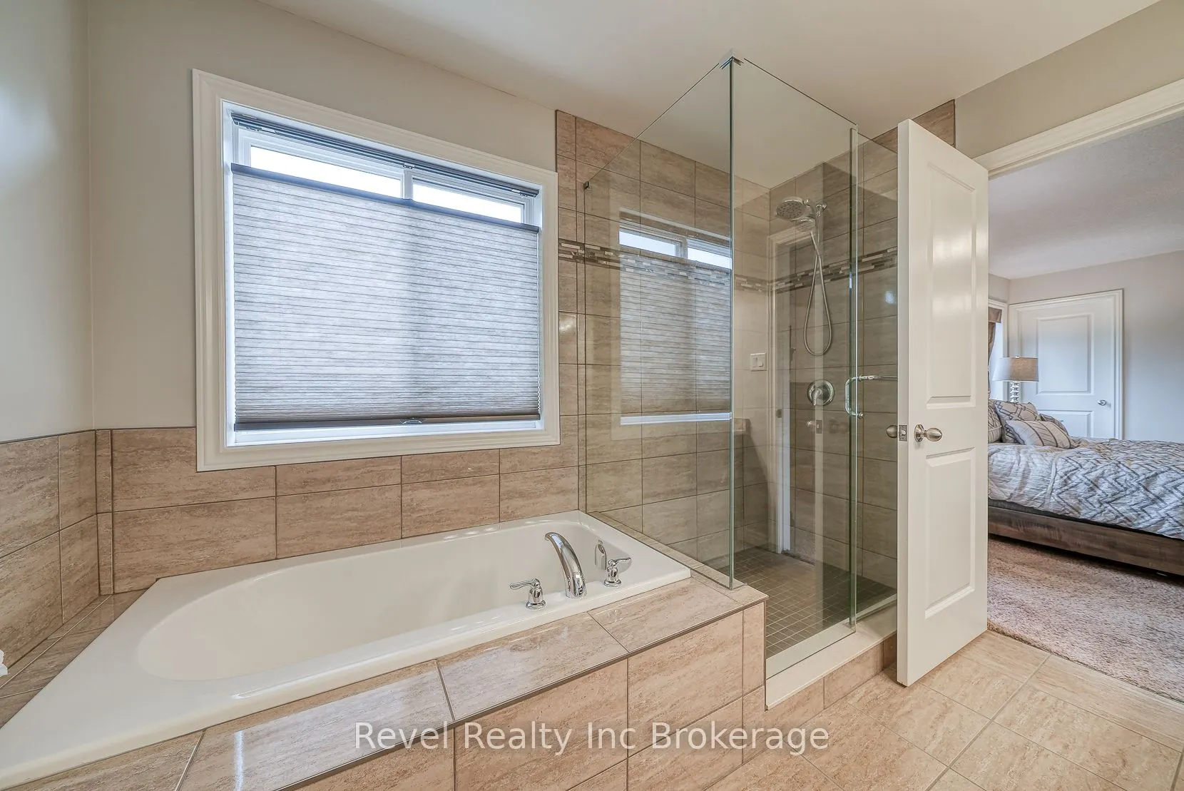2 Brookfield Court