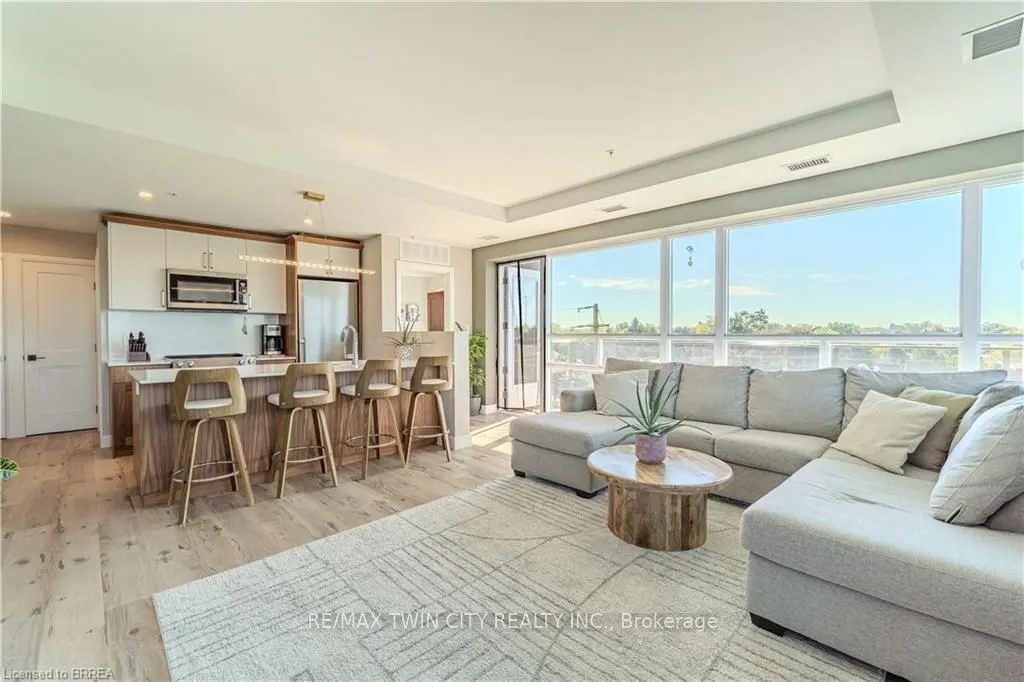 34 Norman Street, #404