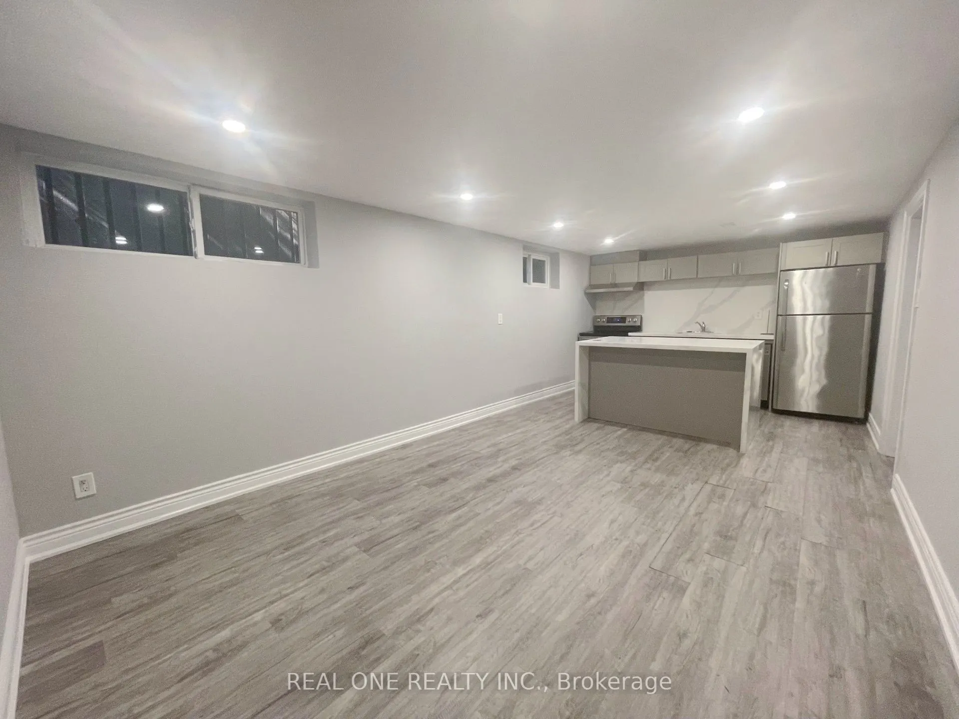 99 WARREN Avenue, #Basement