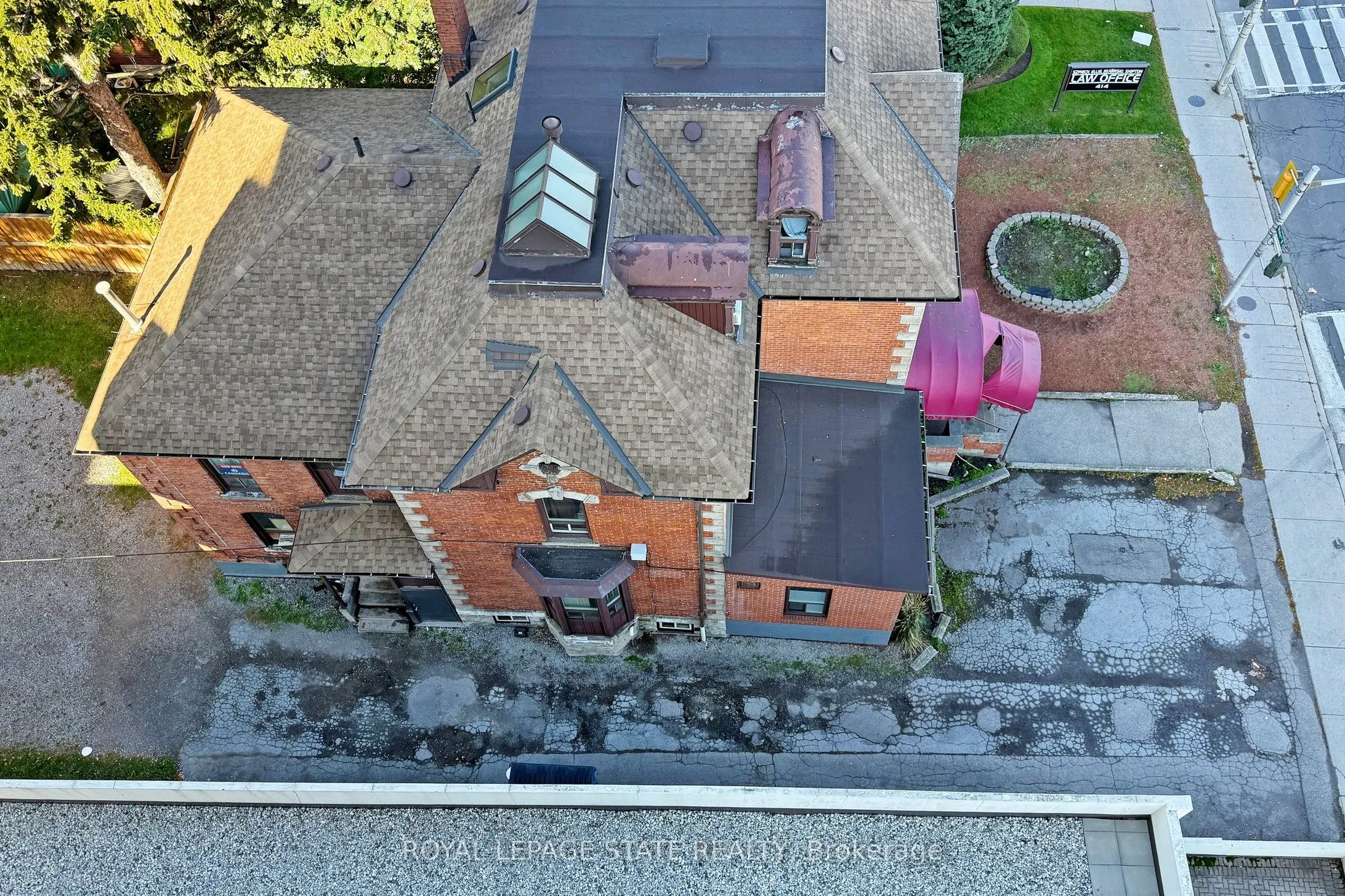 432 Main Street, #1002