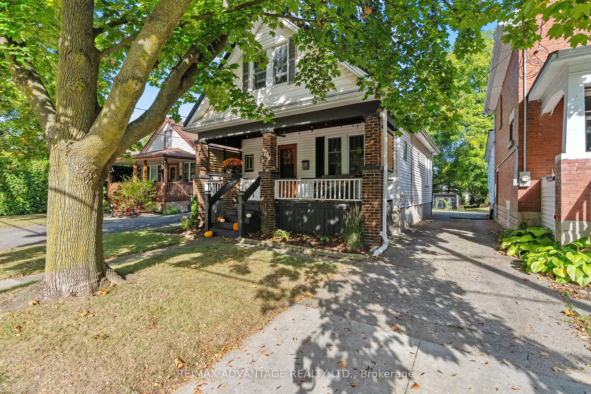 74 Emery Street E