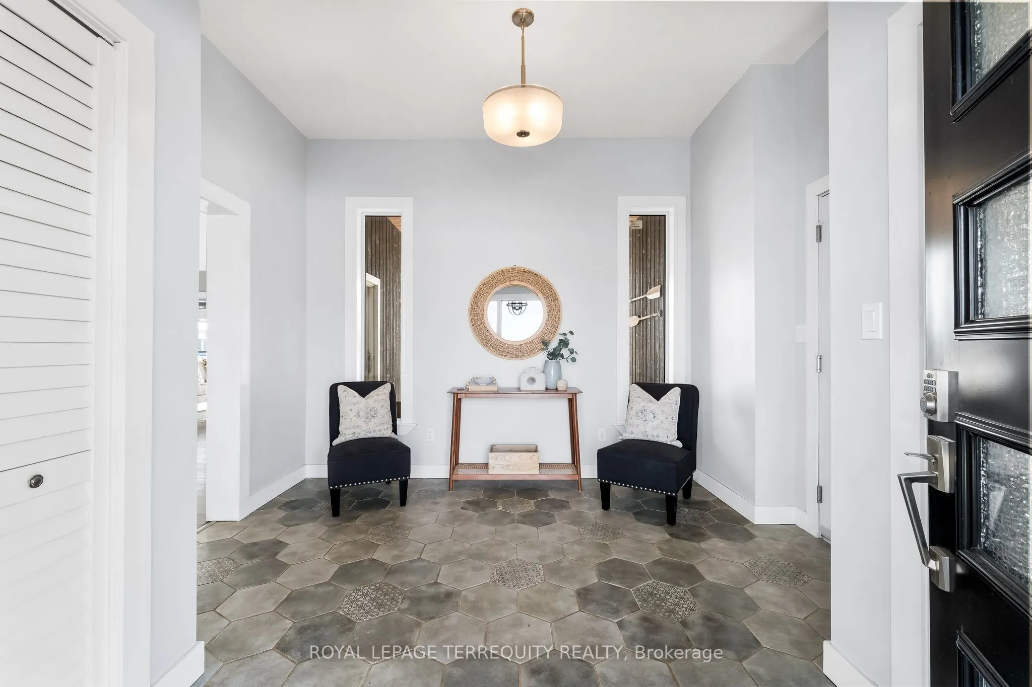 571 Catchmore Road