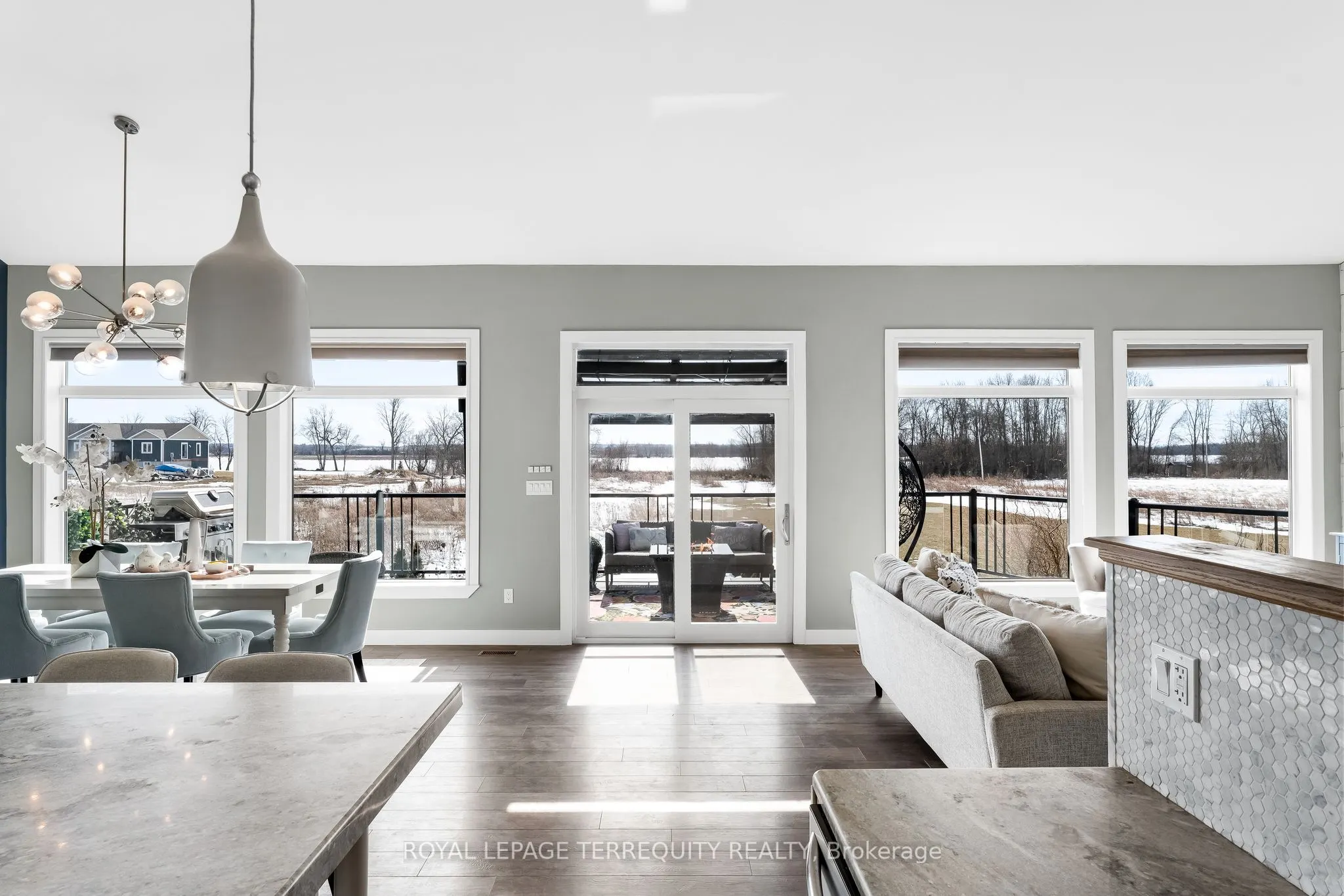 571 Catchmore Road