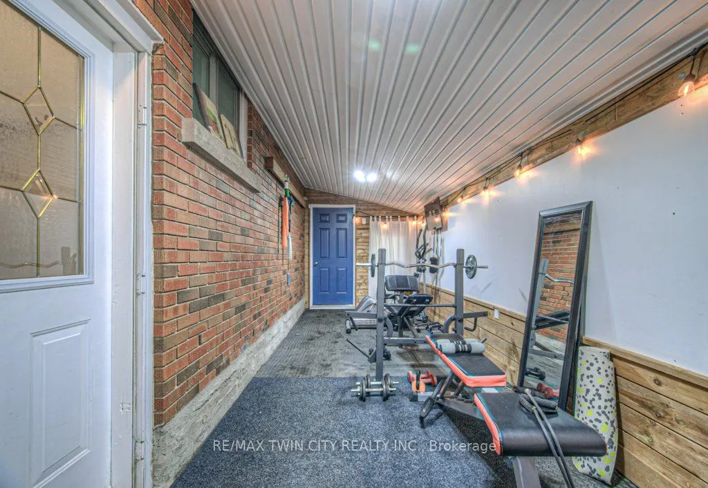 18 Hilltop Drive