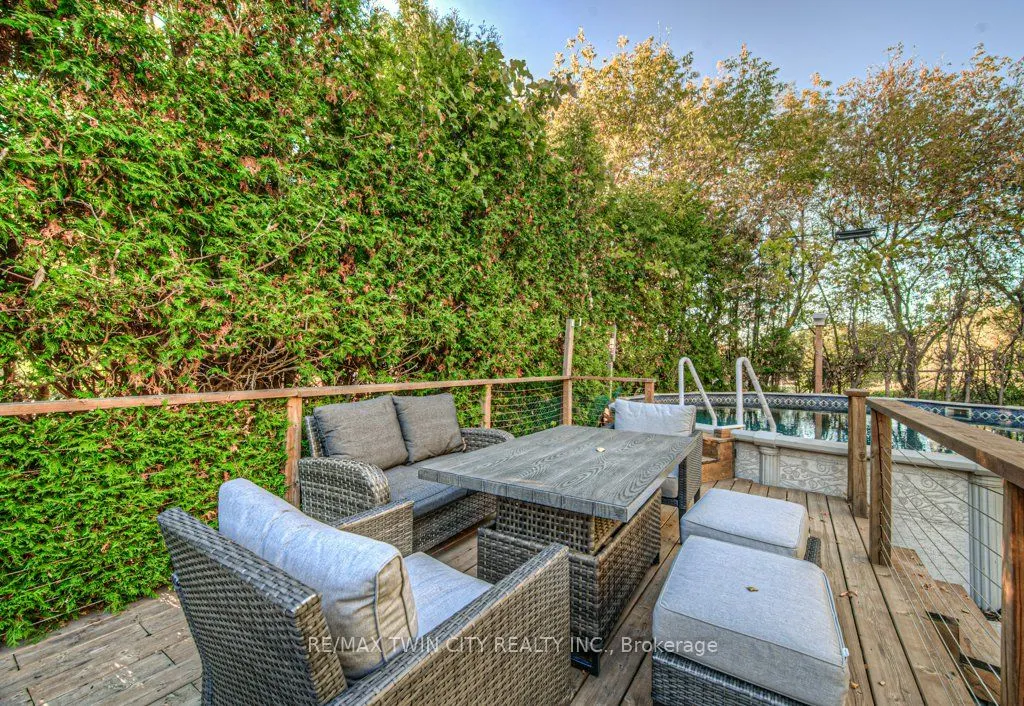 18 Hilltop Drive